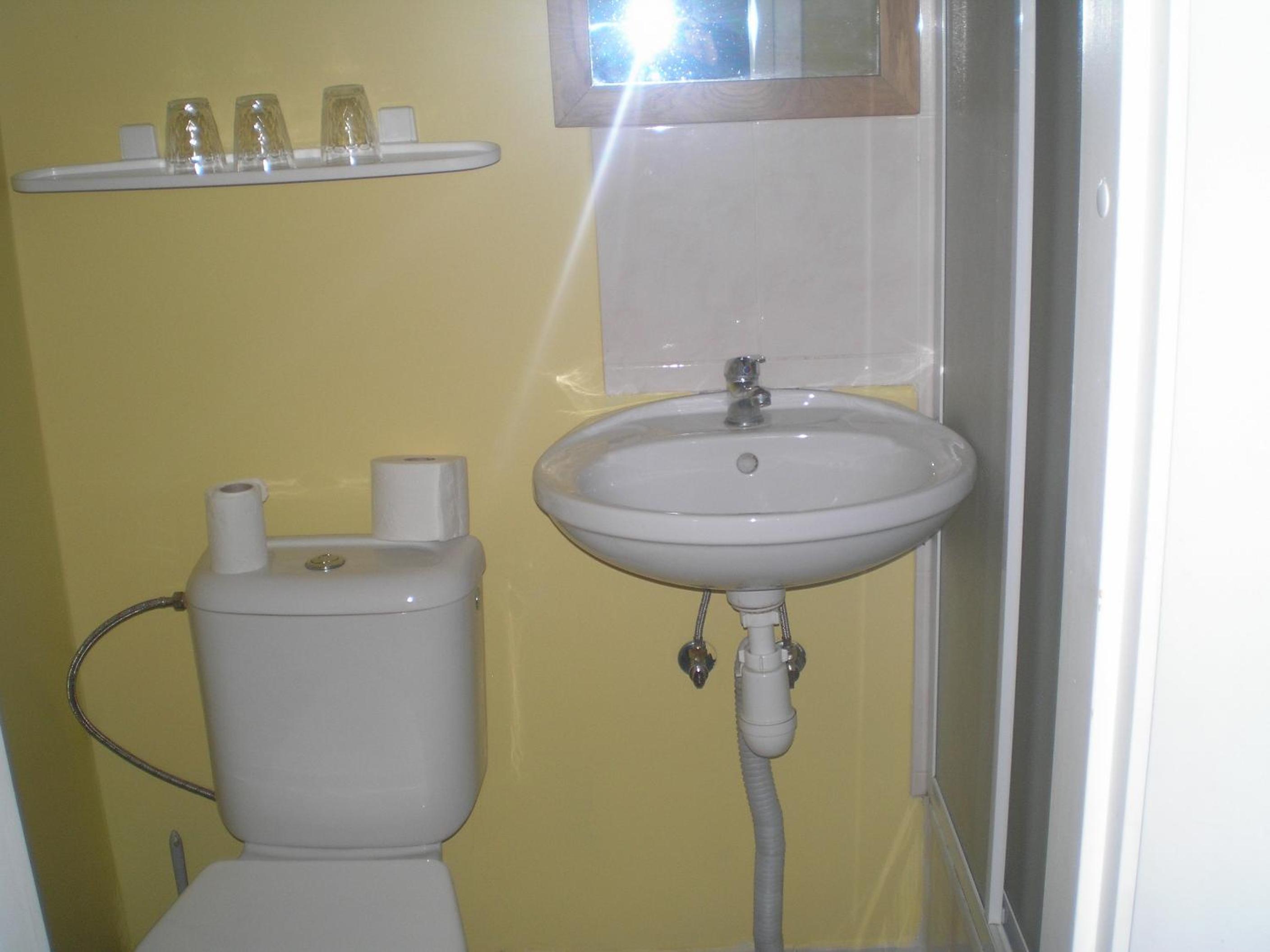 Single Room photo 3