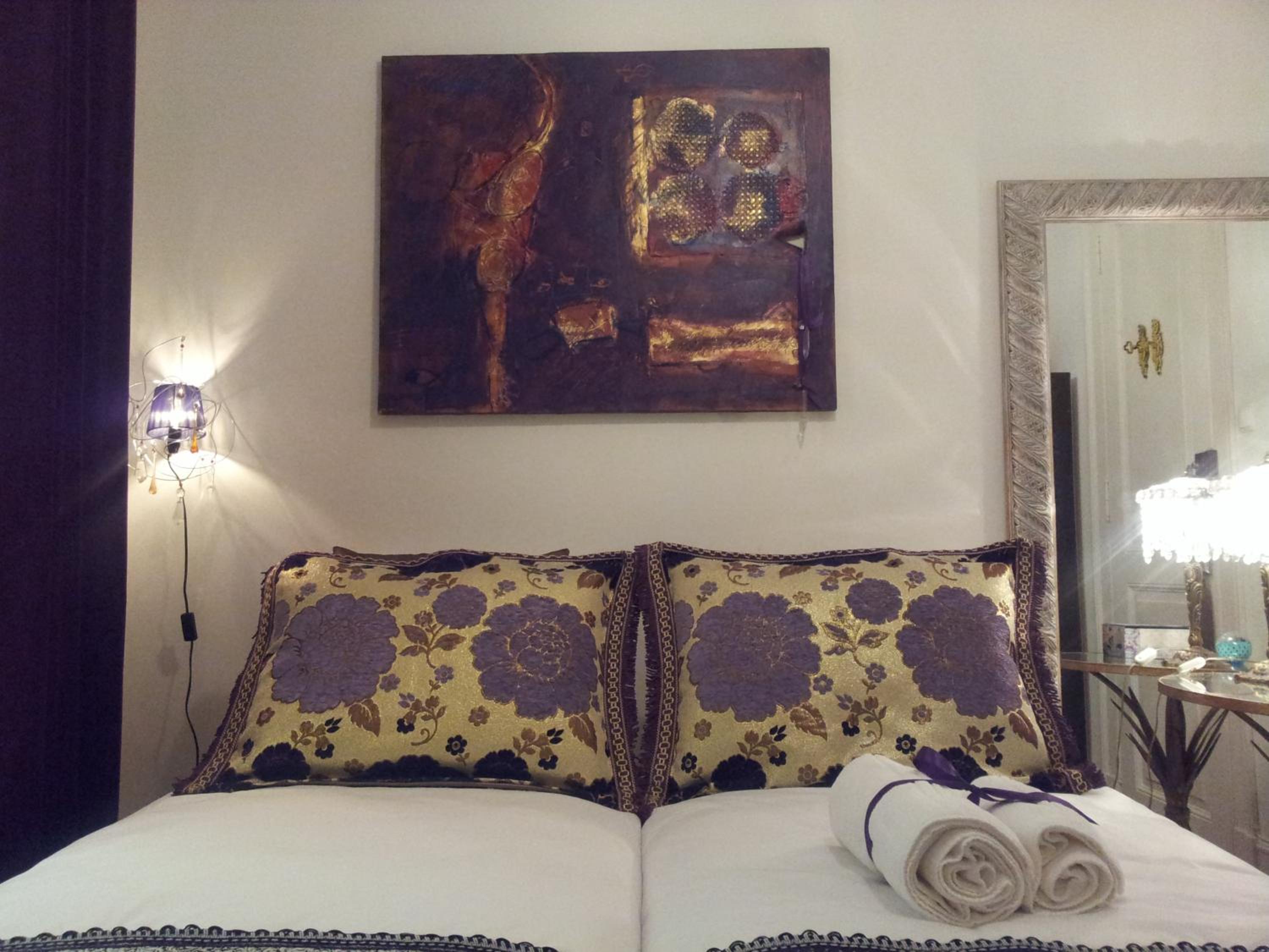 Small Twin Room photo 1