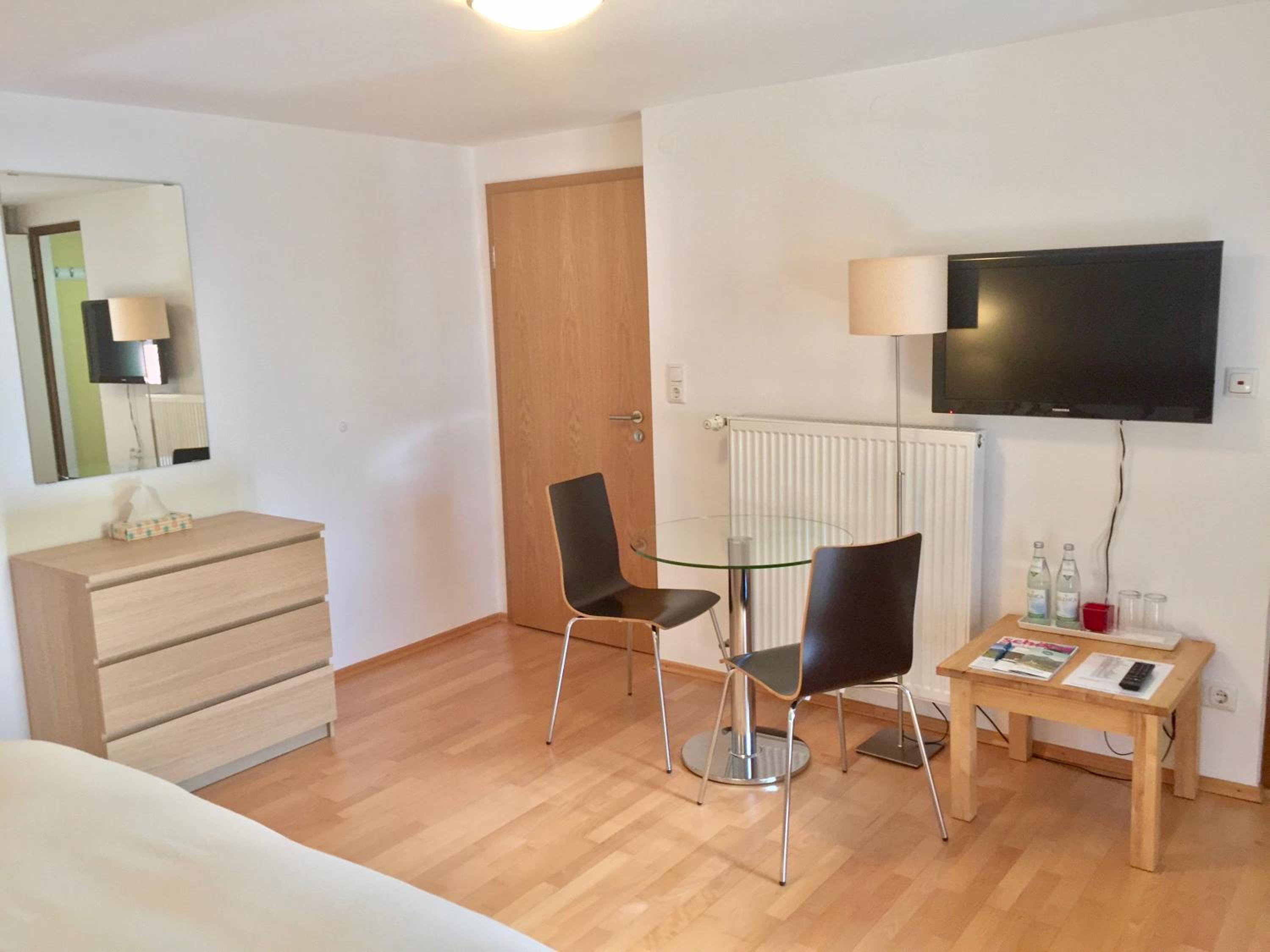 Double Room - Photo 3