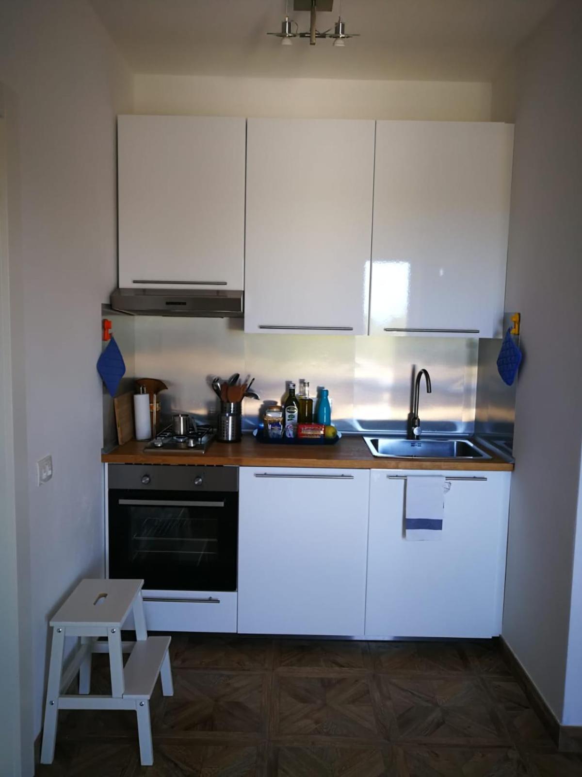 One-Bedroom Apartment with Terrace photo 3