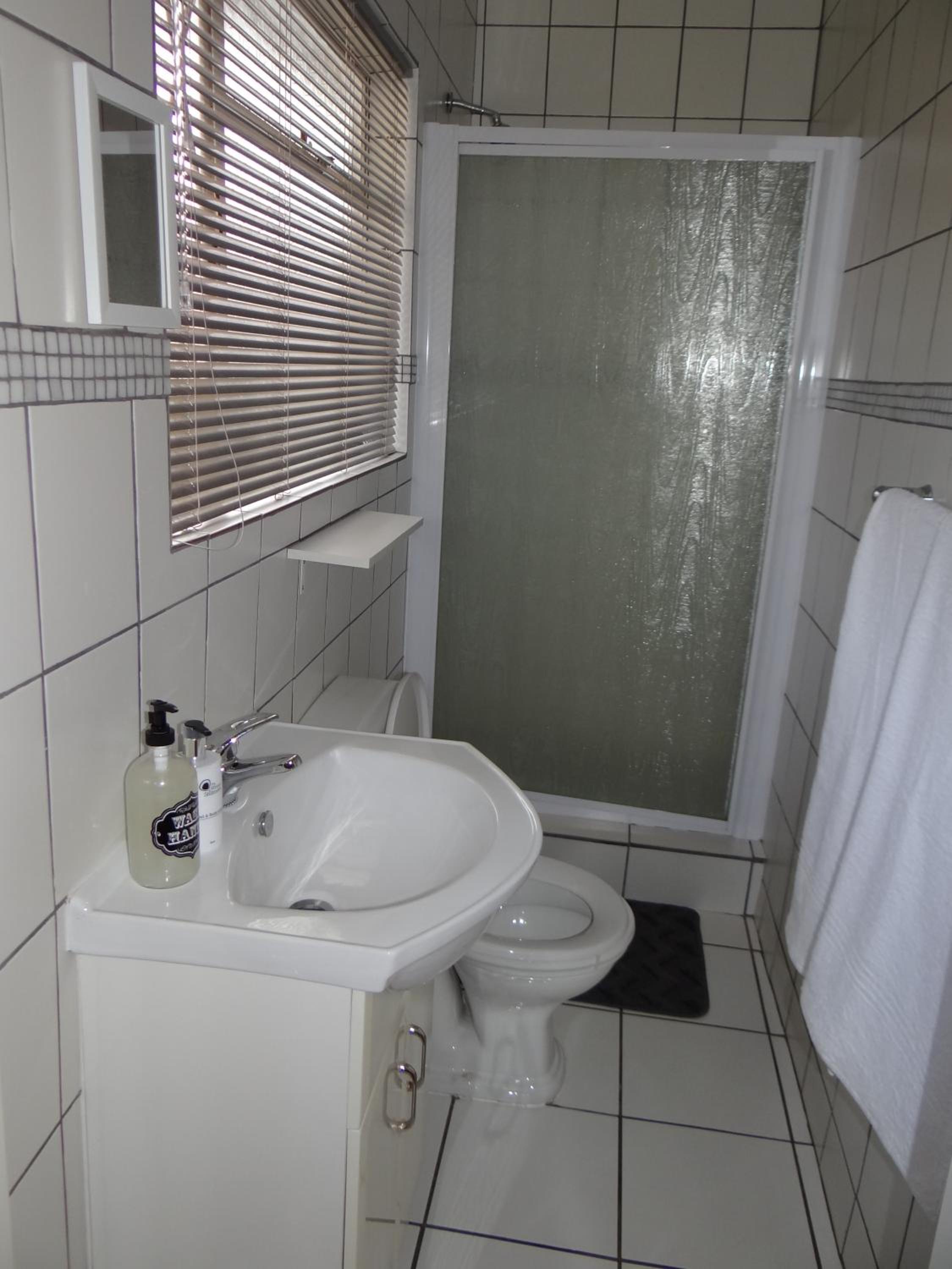 Double Room - Photo 3