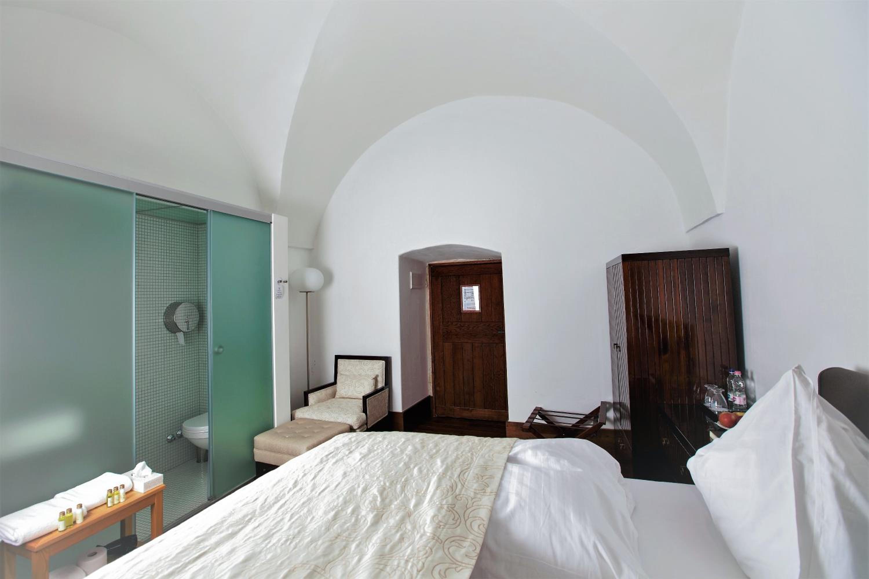 Standard Double Room with Two Double Beds - Photo 1