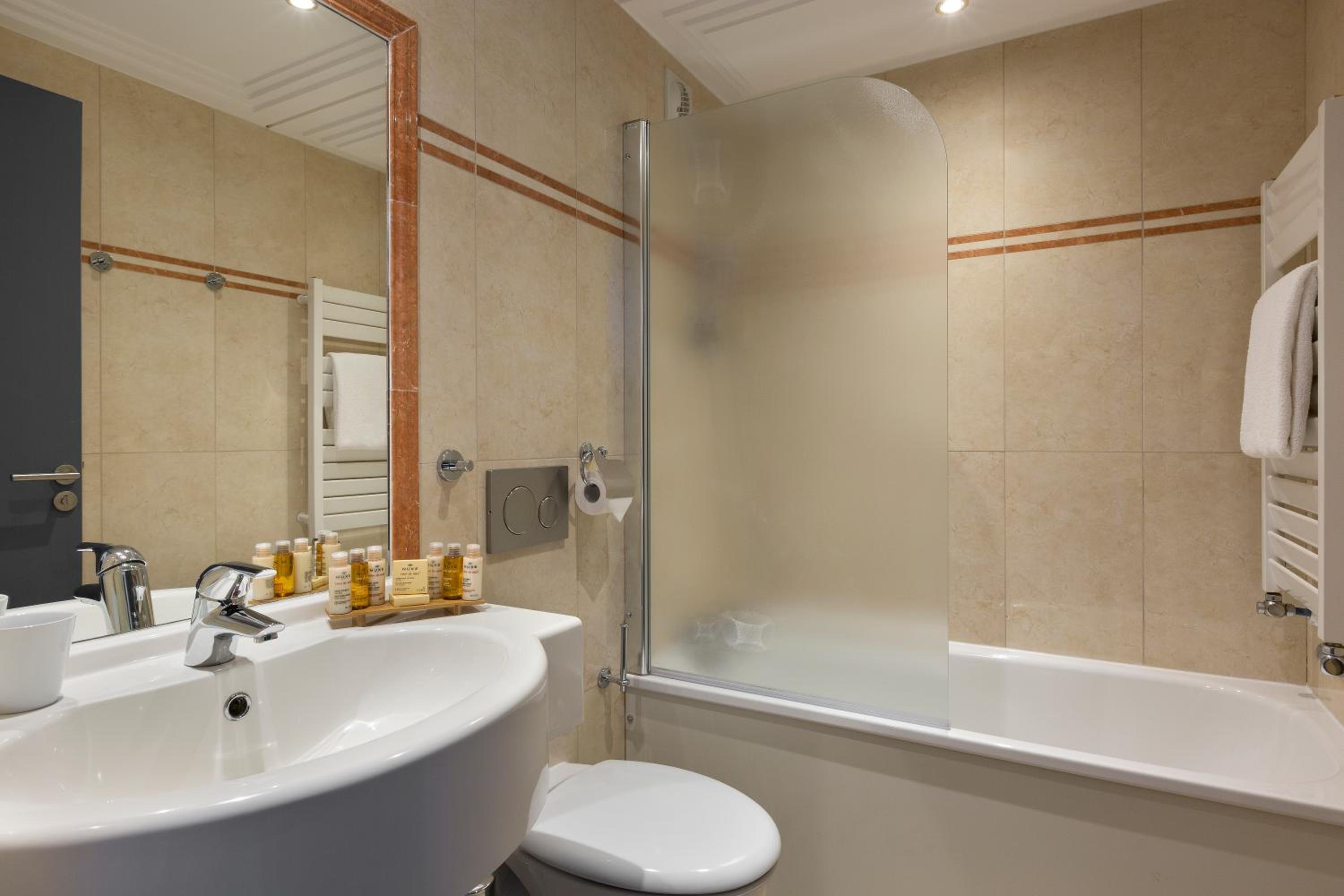 Chambre Double Classique Chambre Double Classique