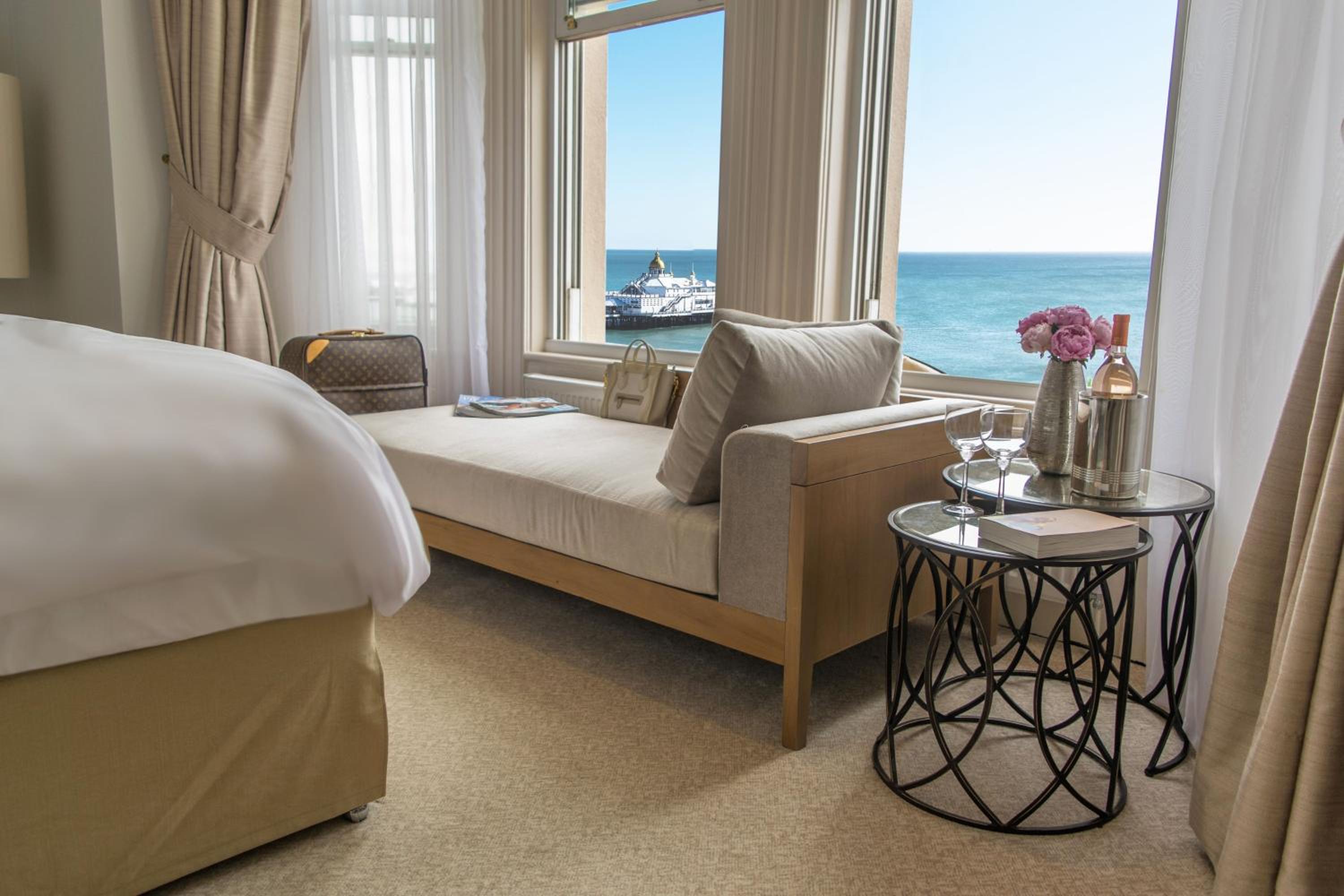 Executive Double Room with Sea View - Photo 6