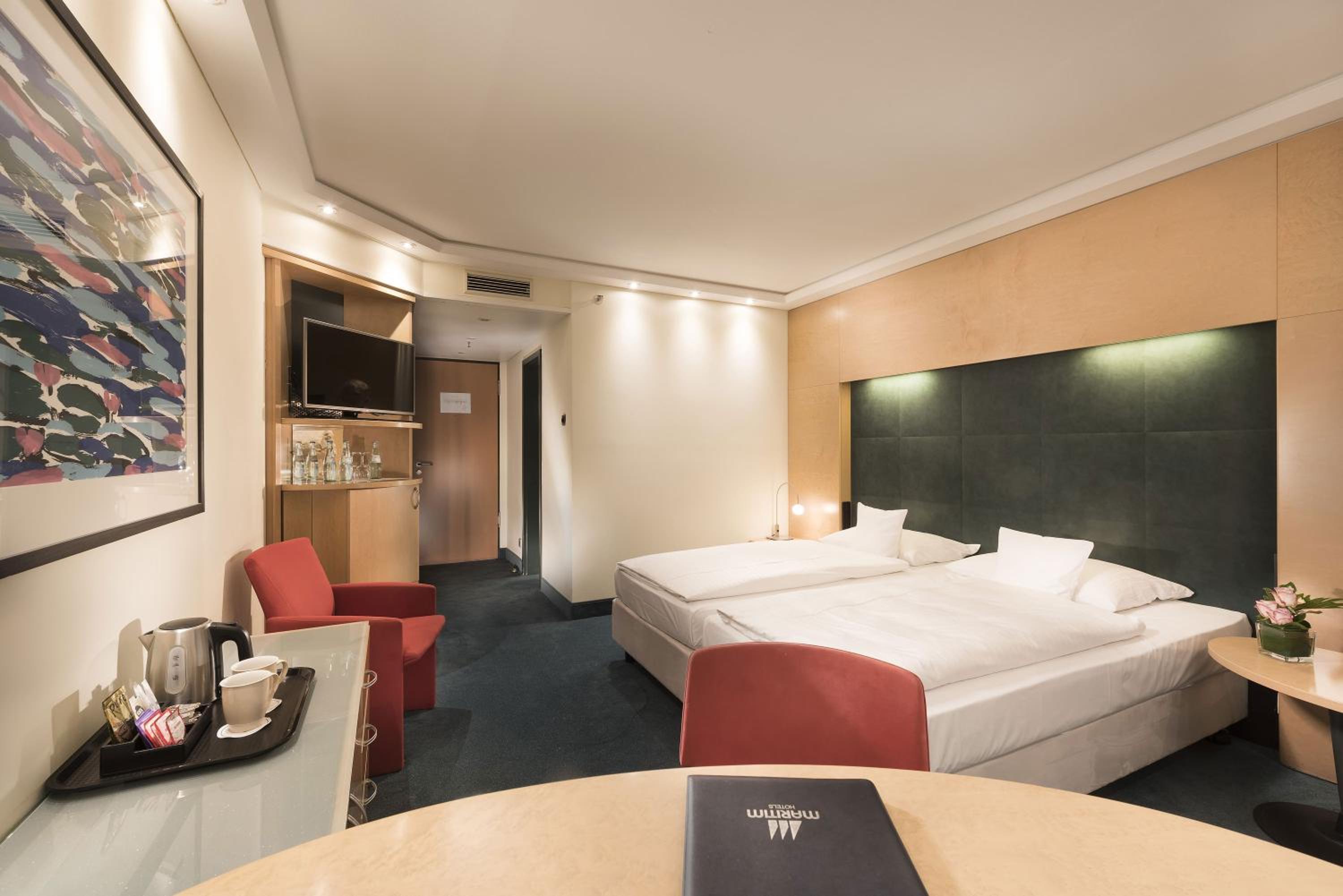 Comfort Double Room thumbnail 5