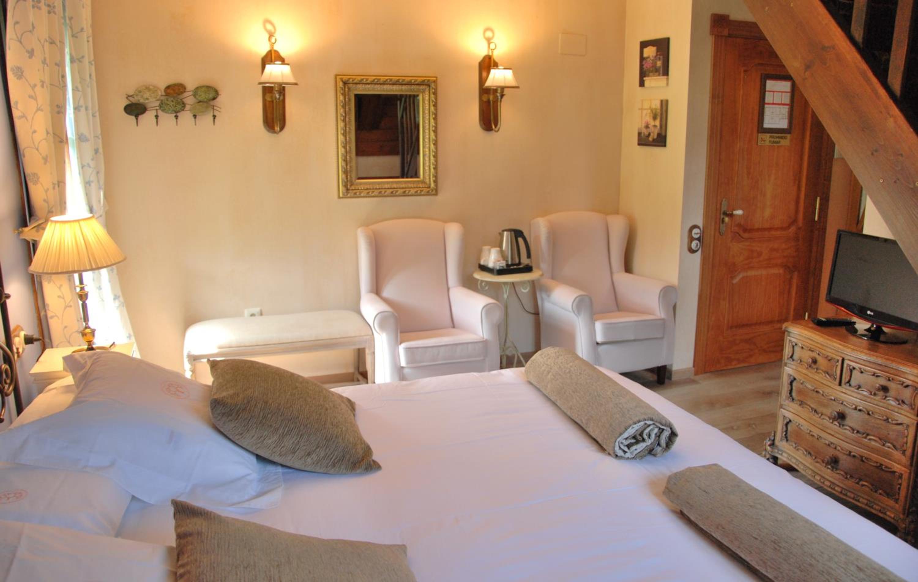 Habitación familiar (2 adultos + 1 niño)