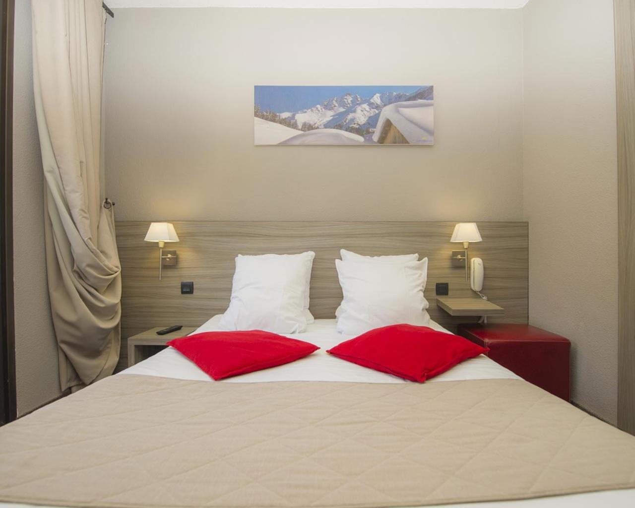 Double Room - Photo 11