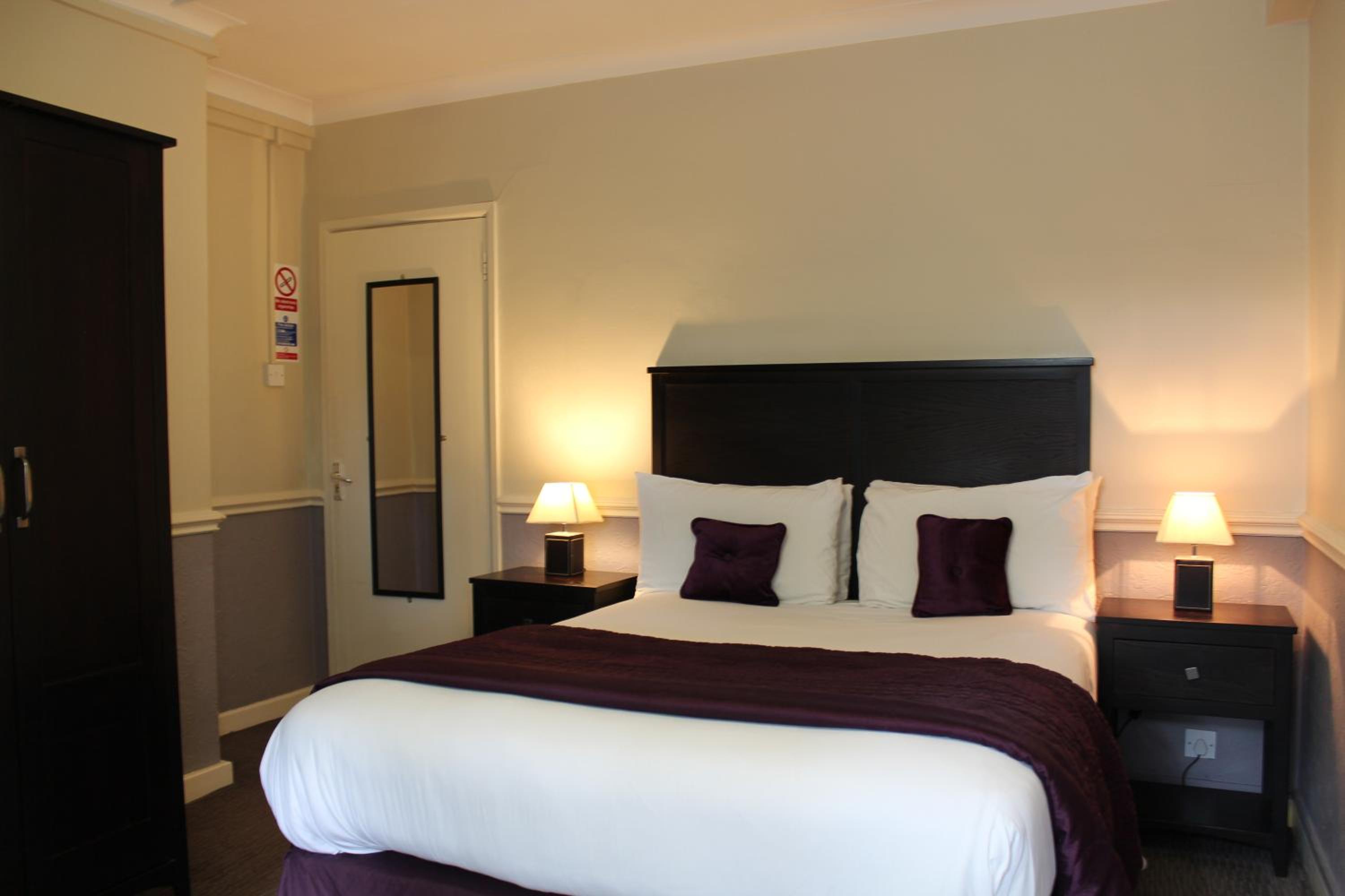 Standard Double Room - Photo 1