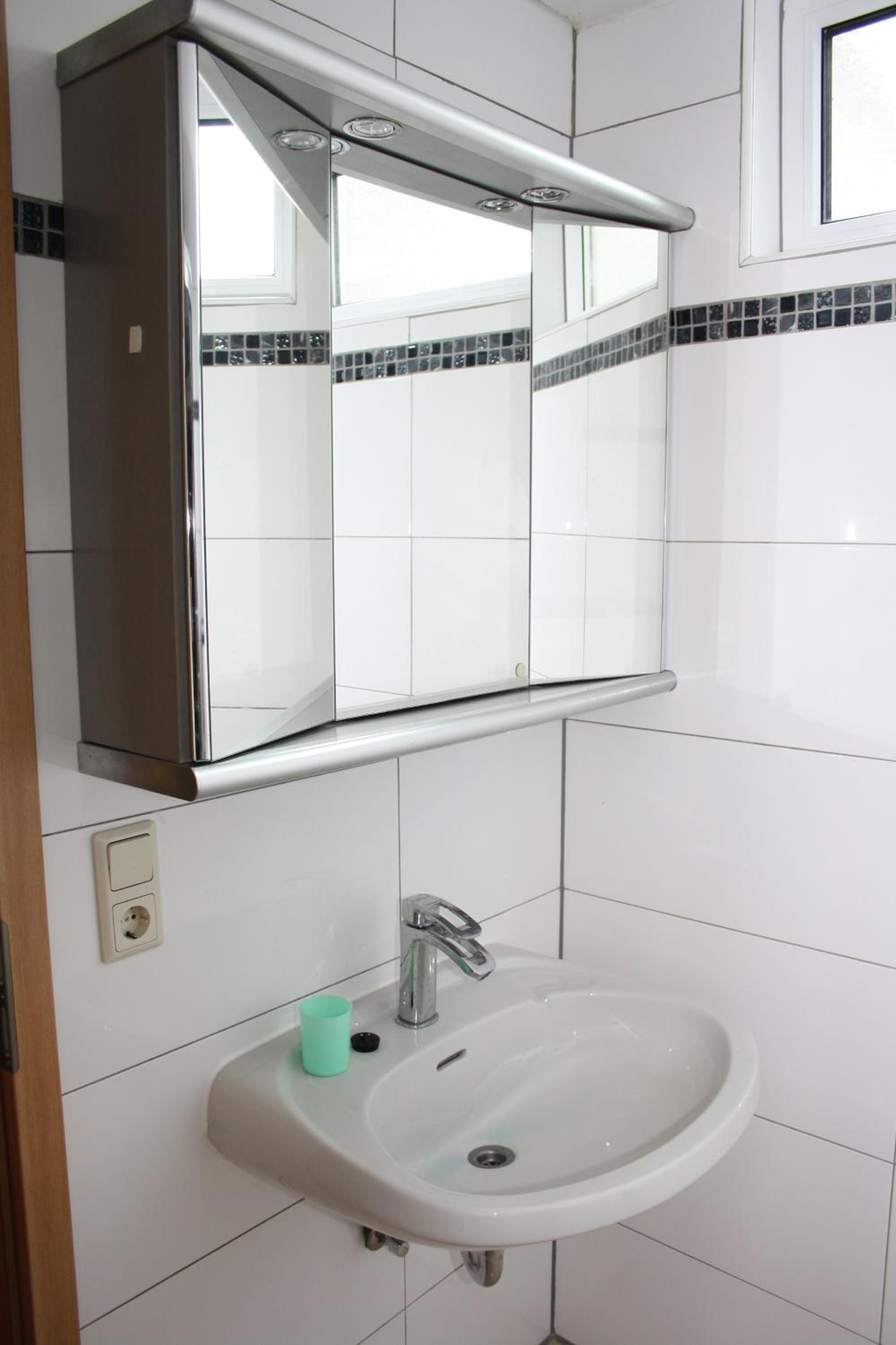 One-Bedroom Apartment - Photo 15