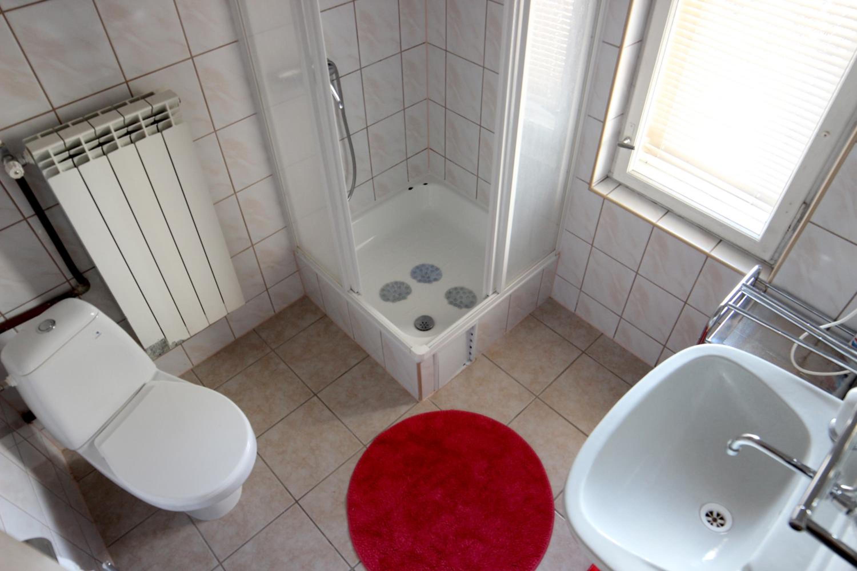 Triple Room with Private Bathroom photo 2