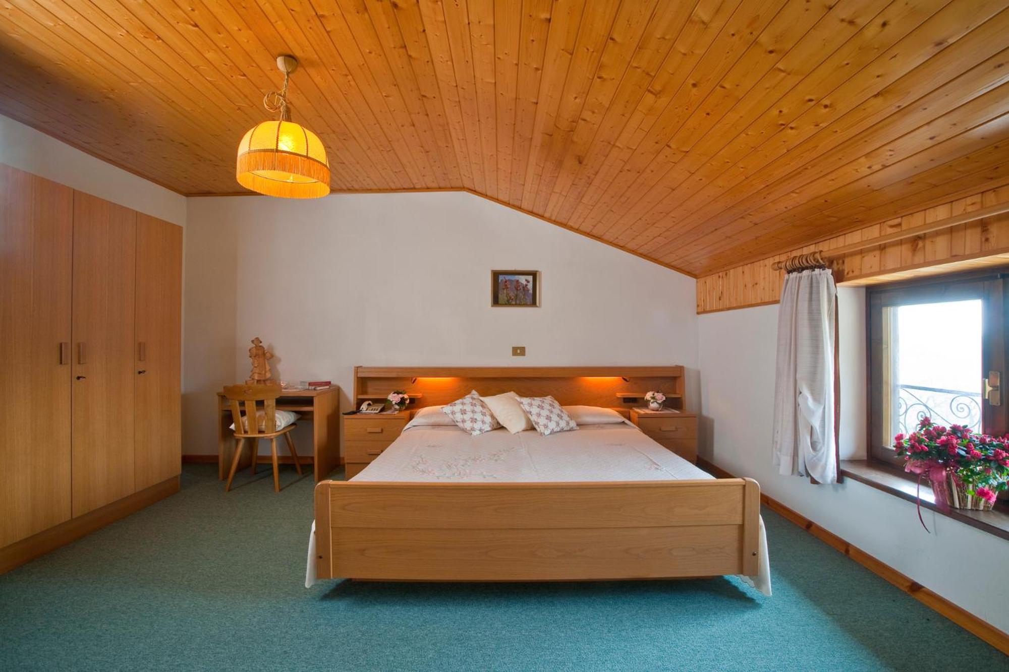 Double Room with Mountain View - Attic