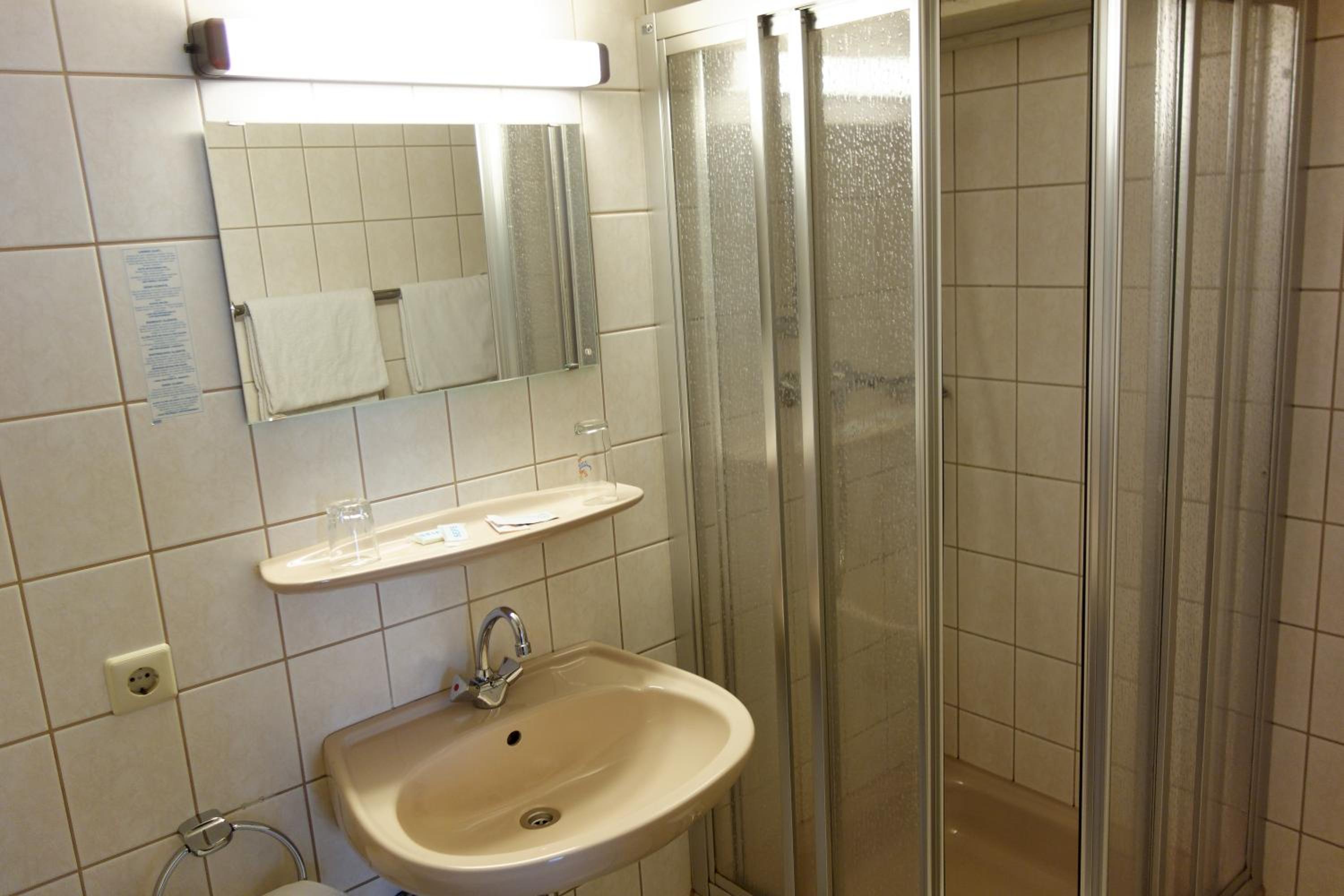 Triple Room with Private External Bathroom photo 3