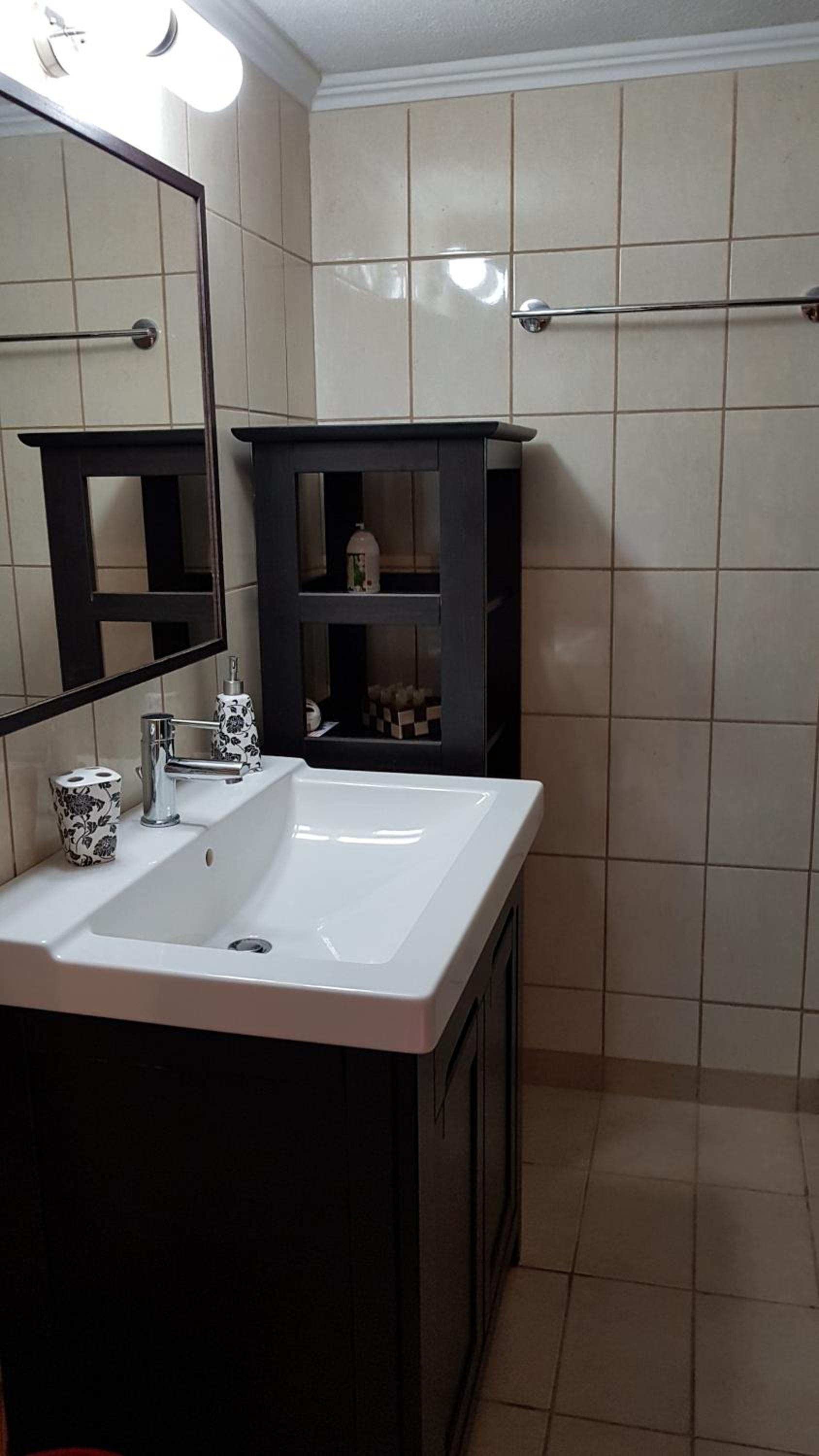 Studio - Split Level - Photo 20
