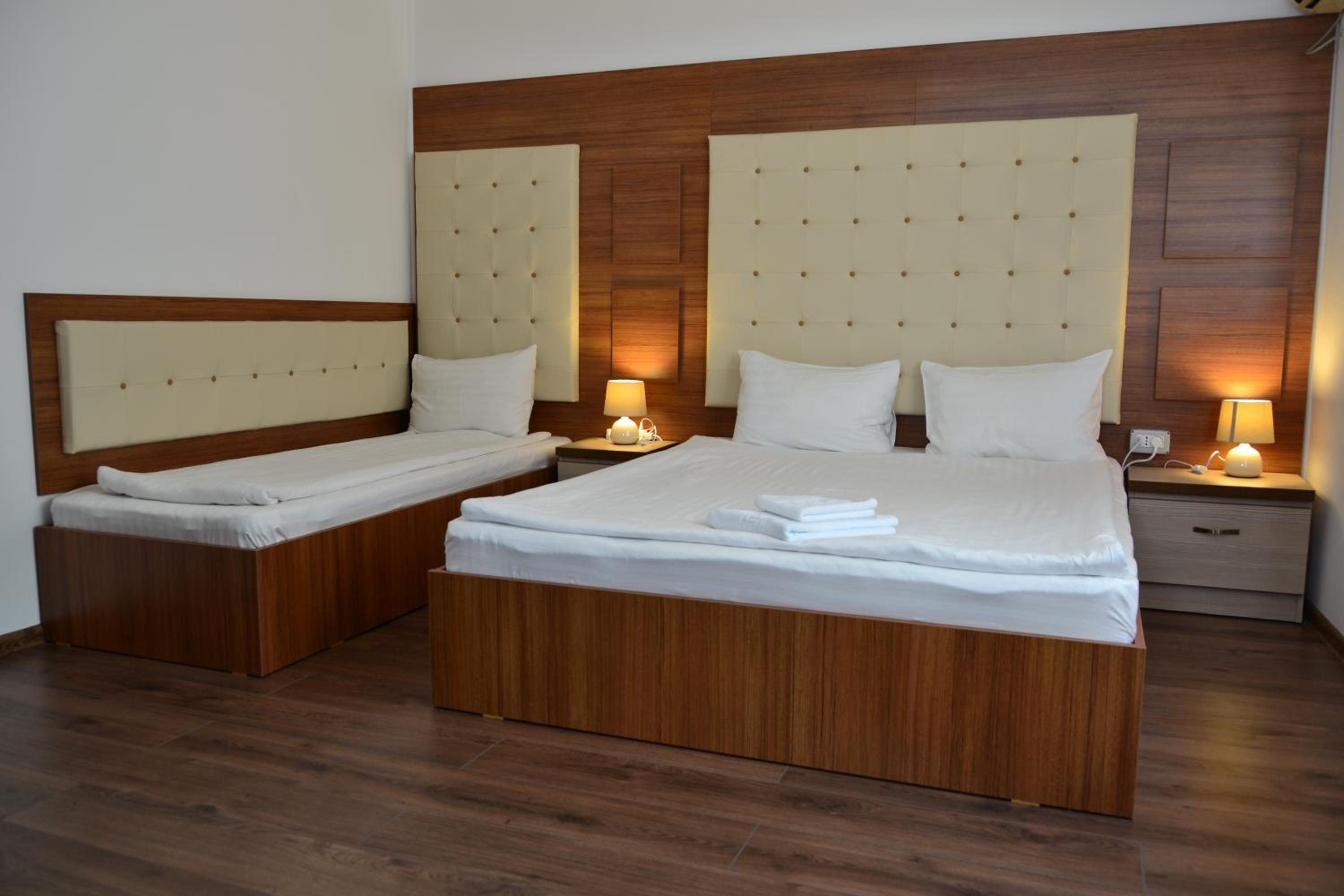 Superior Triple Room - Photo 6