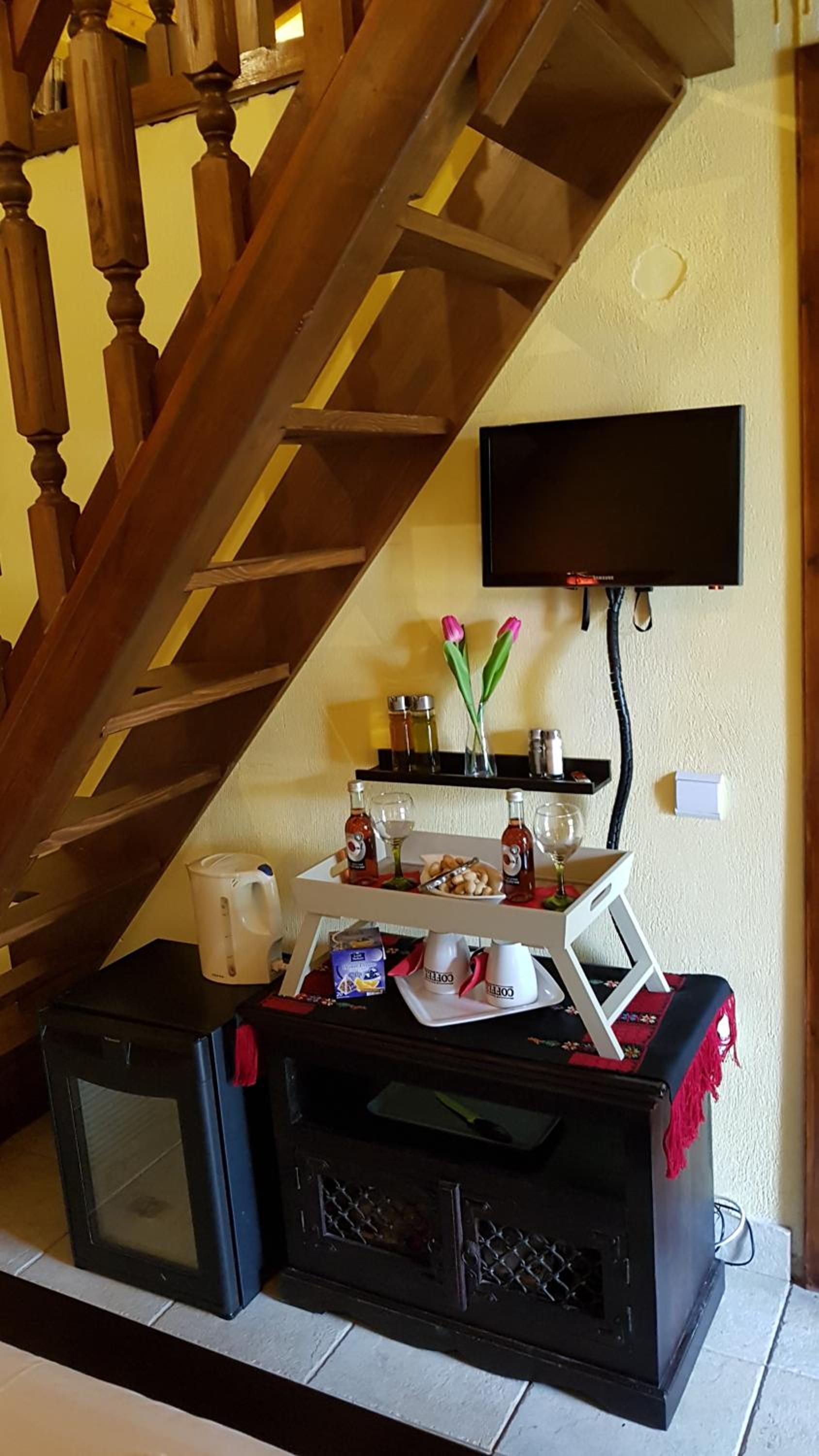 Studio - Split Level - Photo 22