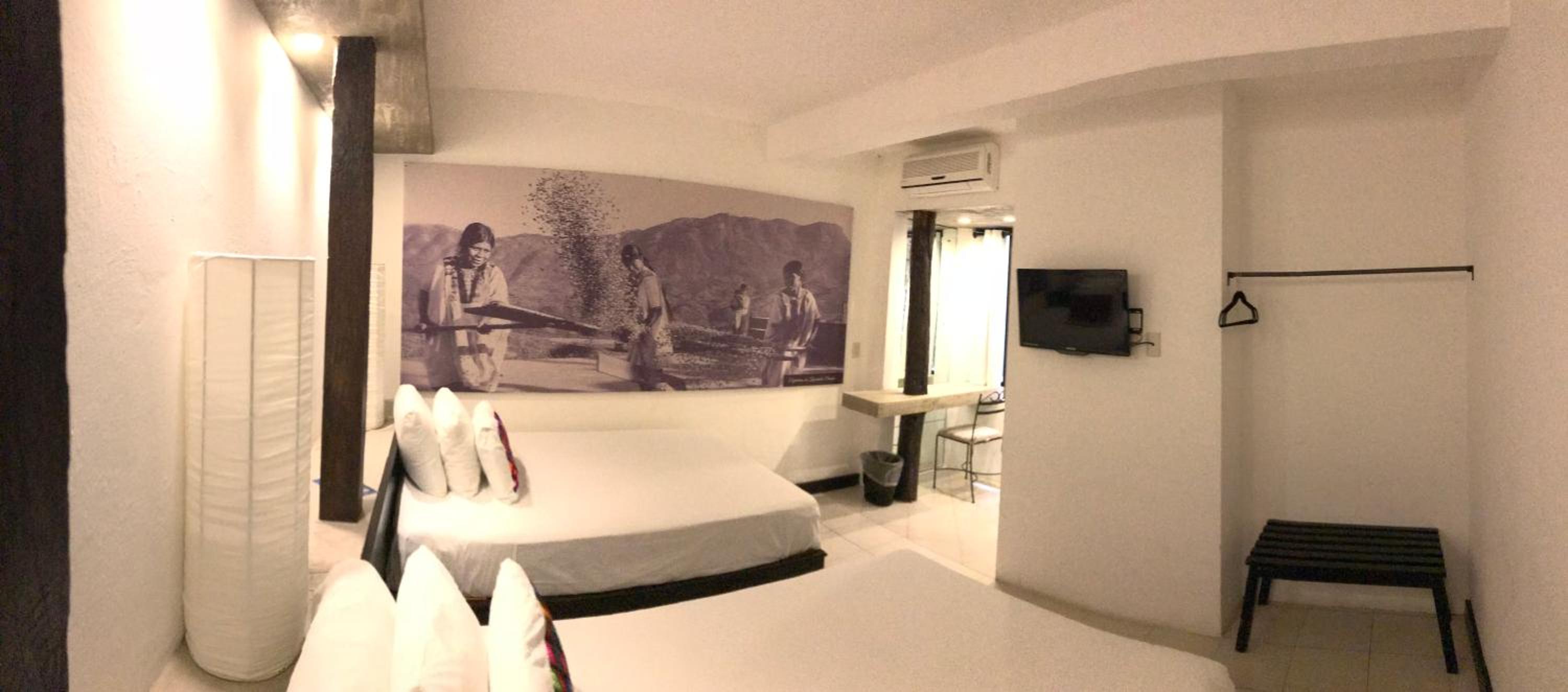 Quadruple Room with Private Bathroom