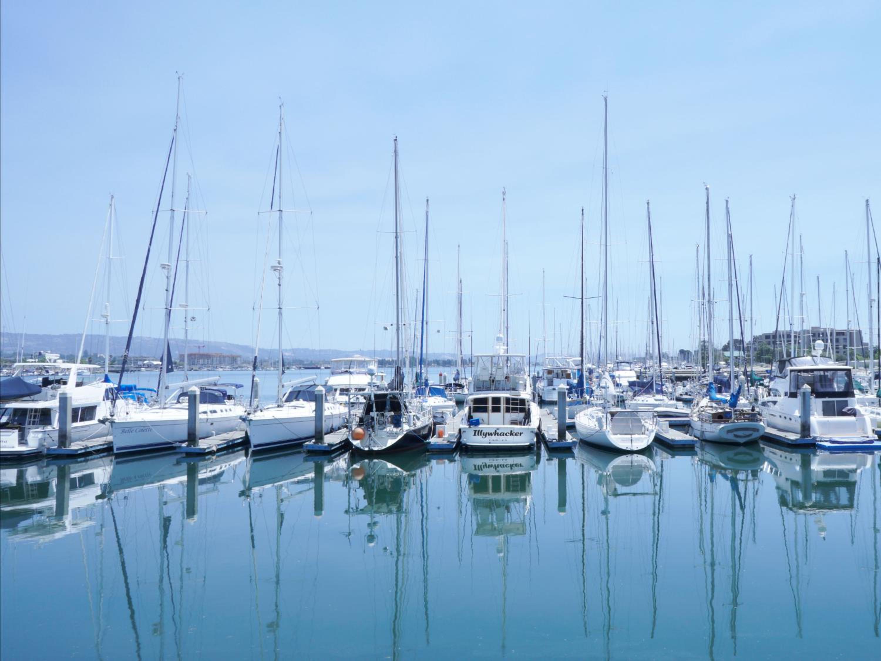 Marina View Queen Studio - Non-Smoking - Photo 3