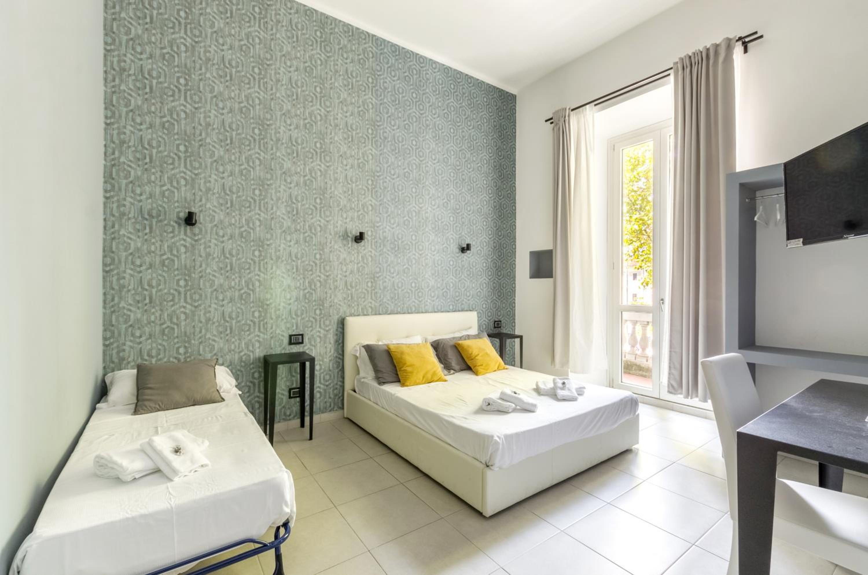 Deluxe Triple Room photo 3