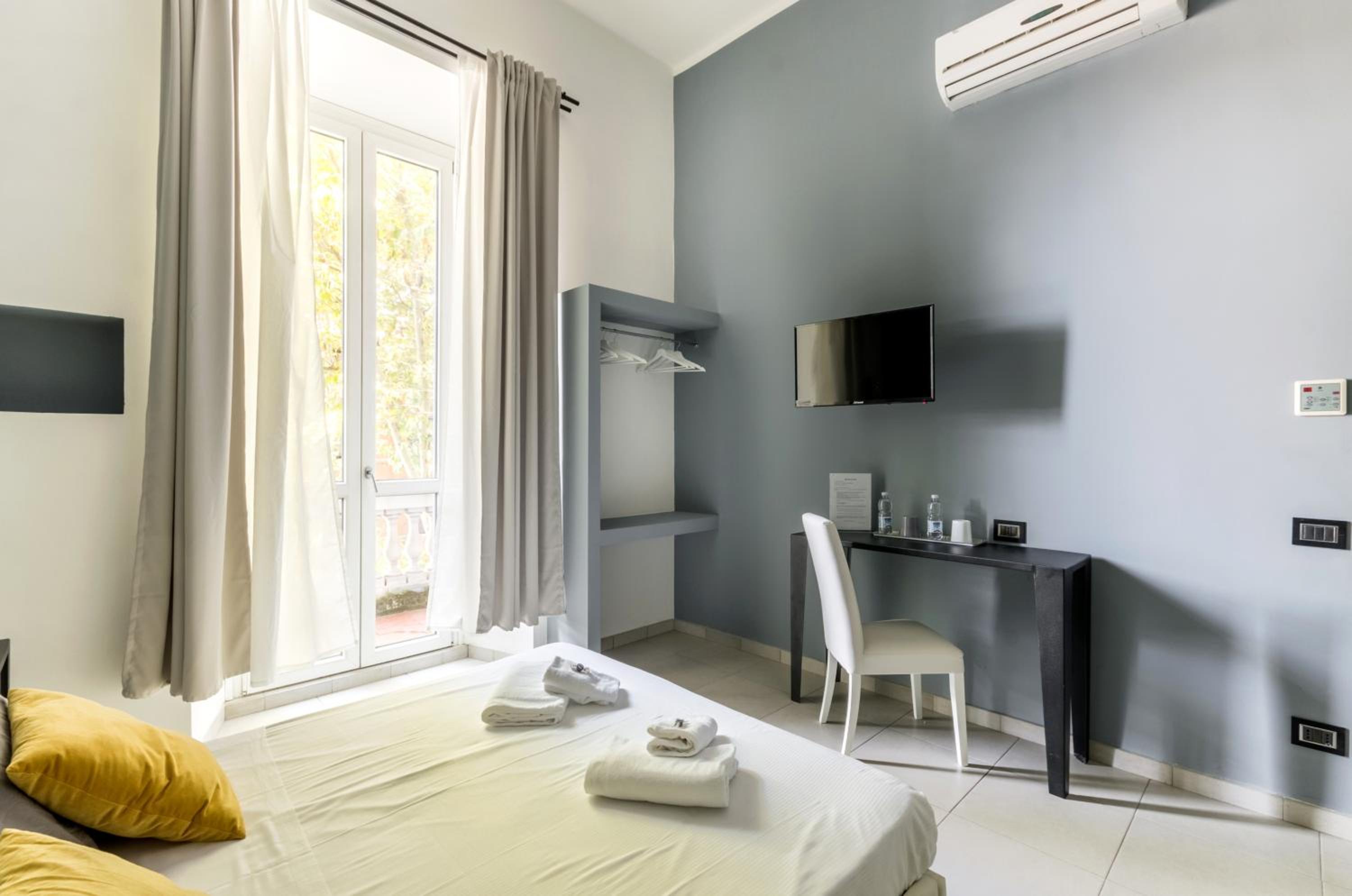 Deluxe Triple Room photo 3