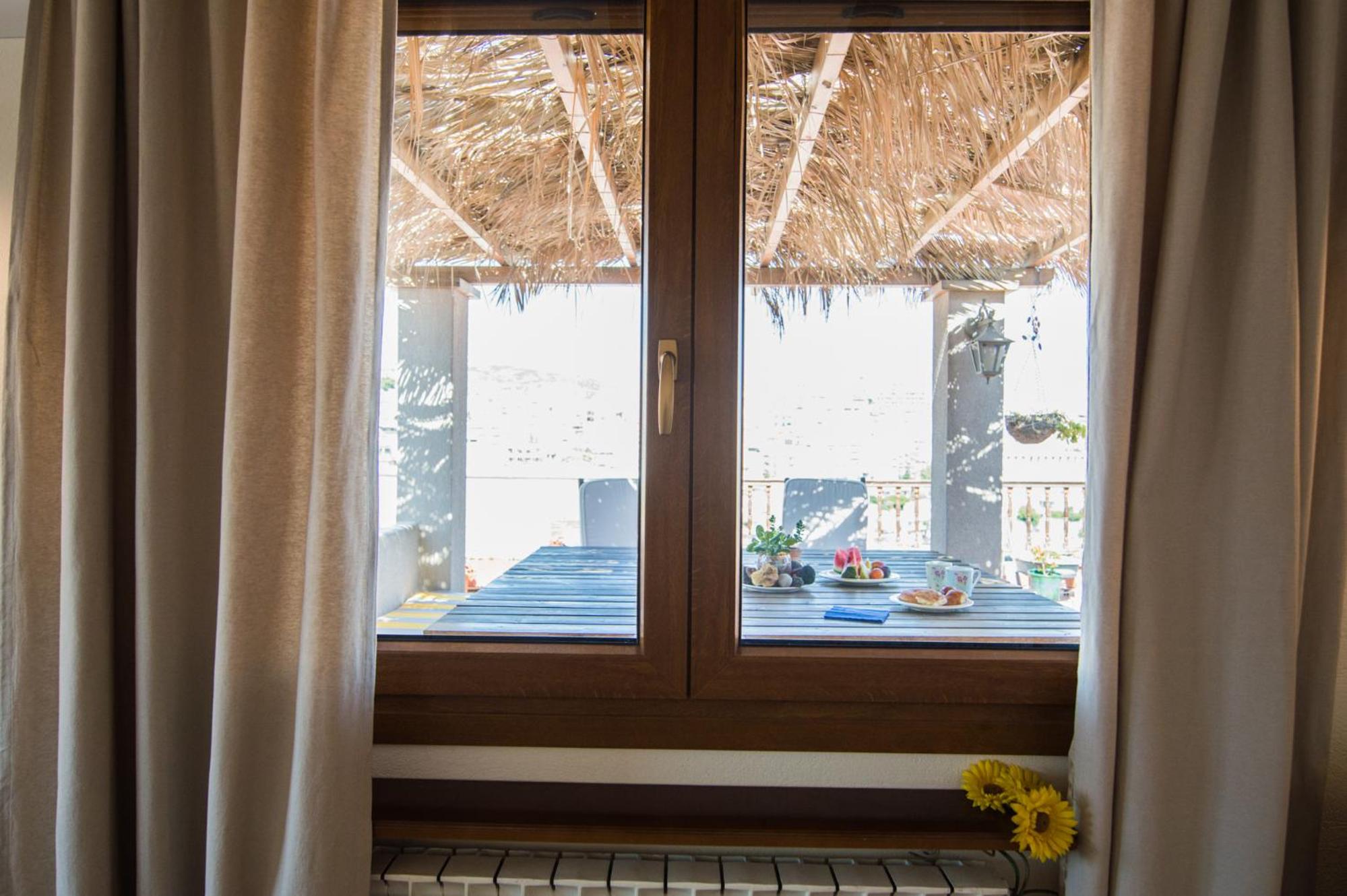 Suite with Terrace - Photo 17