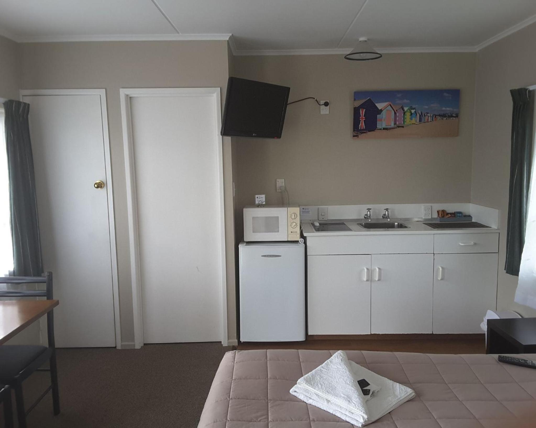 Studio with Kitchenette photo 3