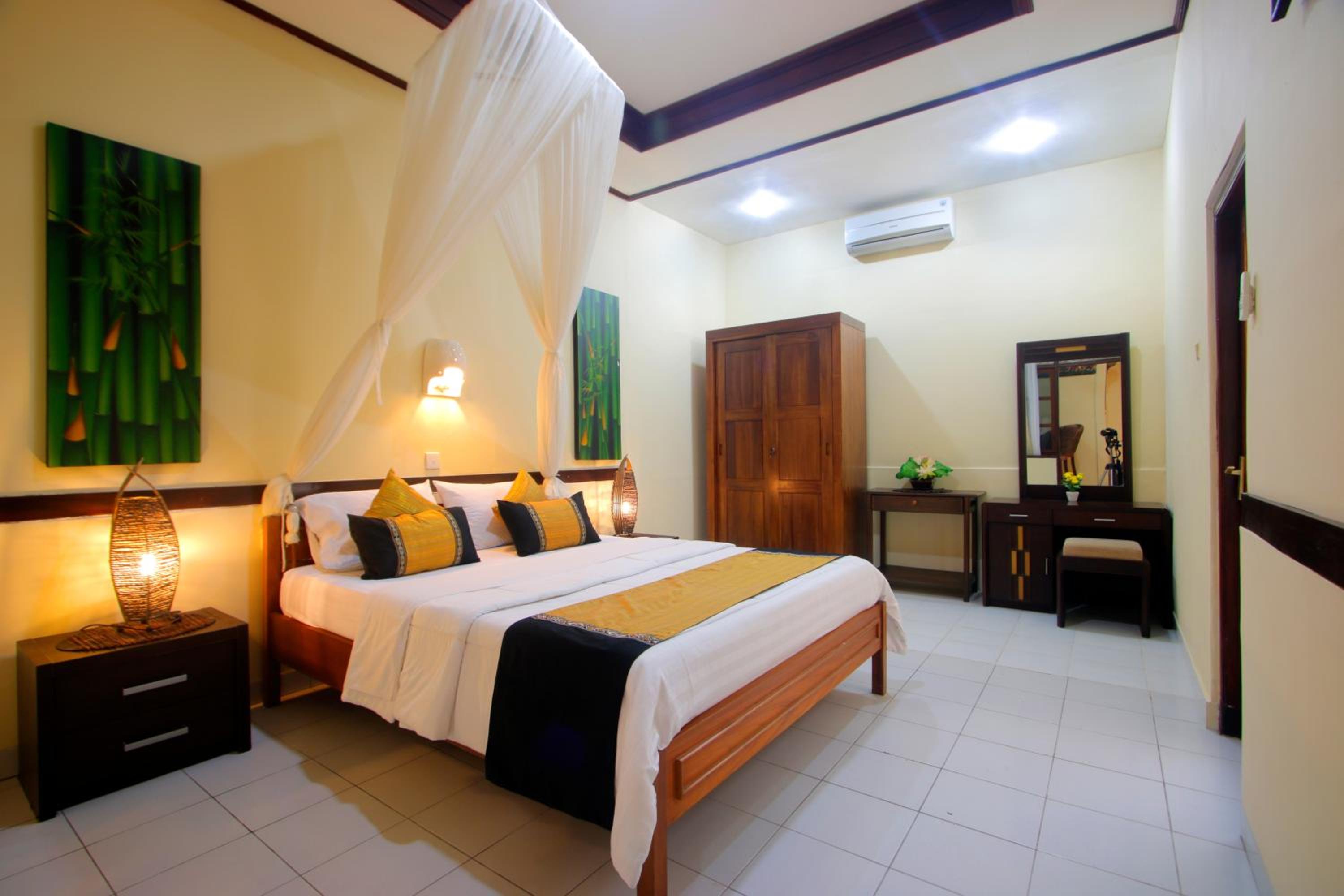 Two-Bedroom Suite with Kitchen