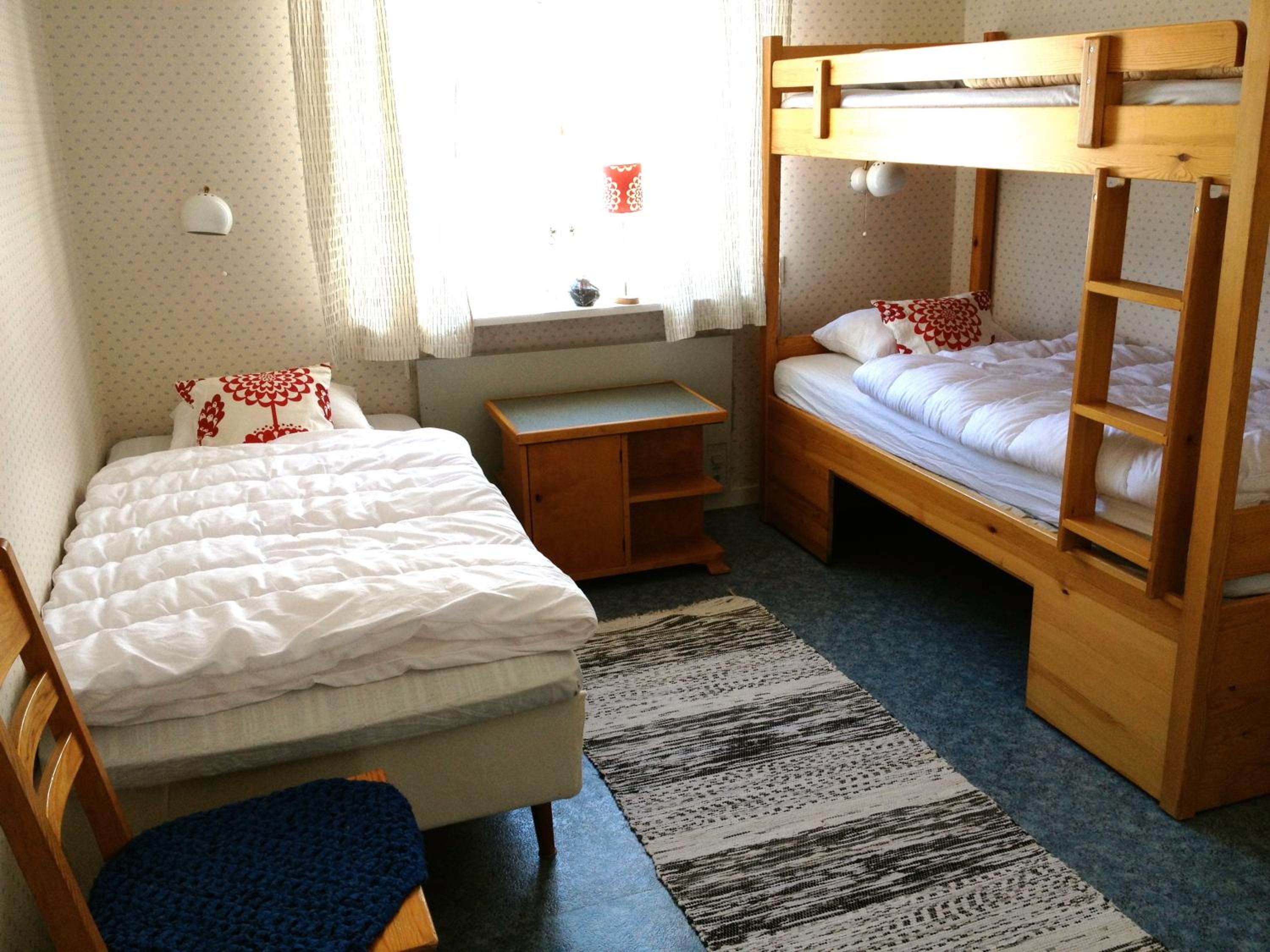 Four-Bedroom Lodge - Photo 15