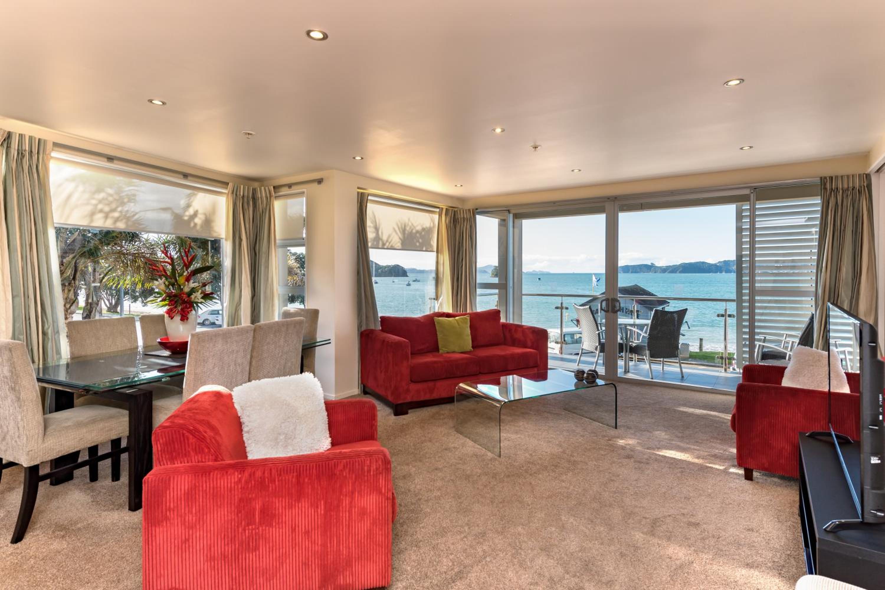 Two-Bedroom Apartment - Water Front photo 1