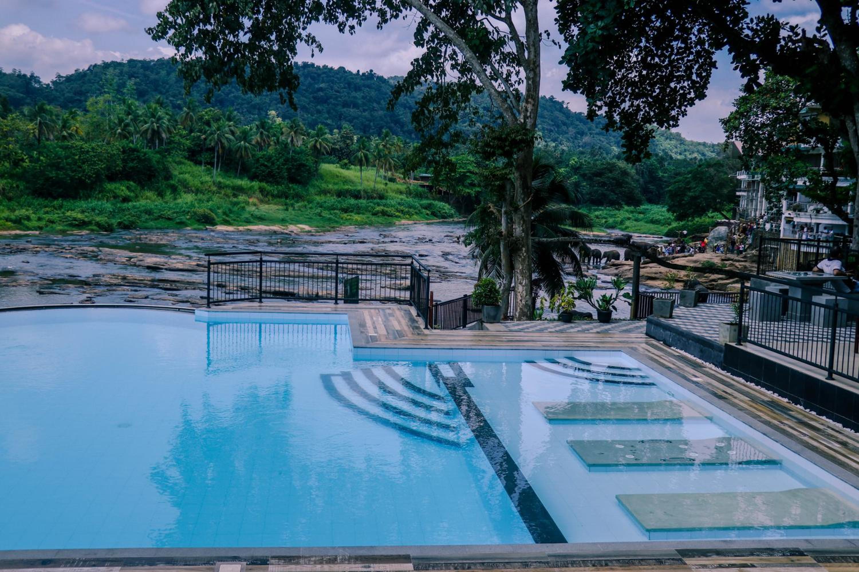 Superior Single Room with River View photo 2