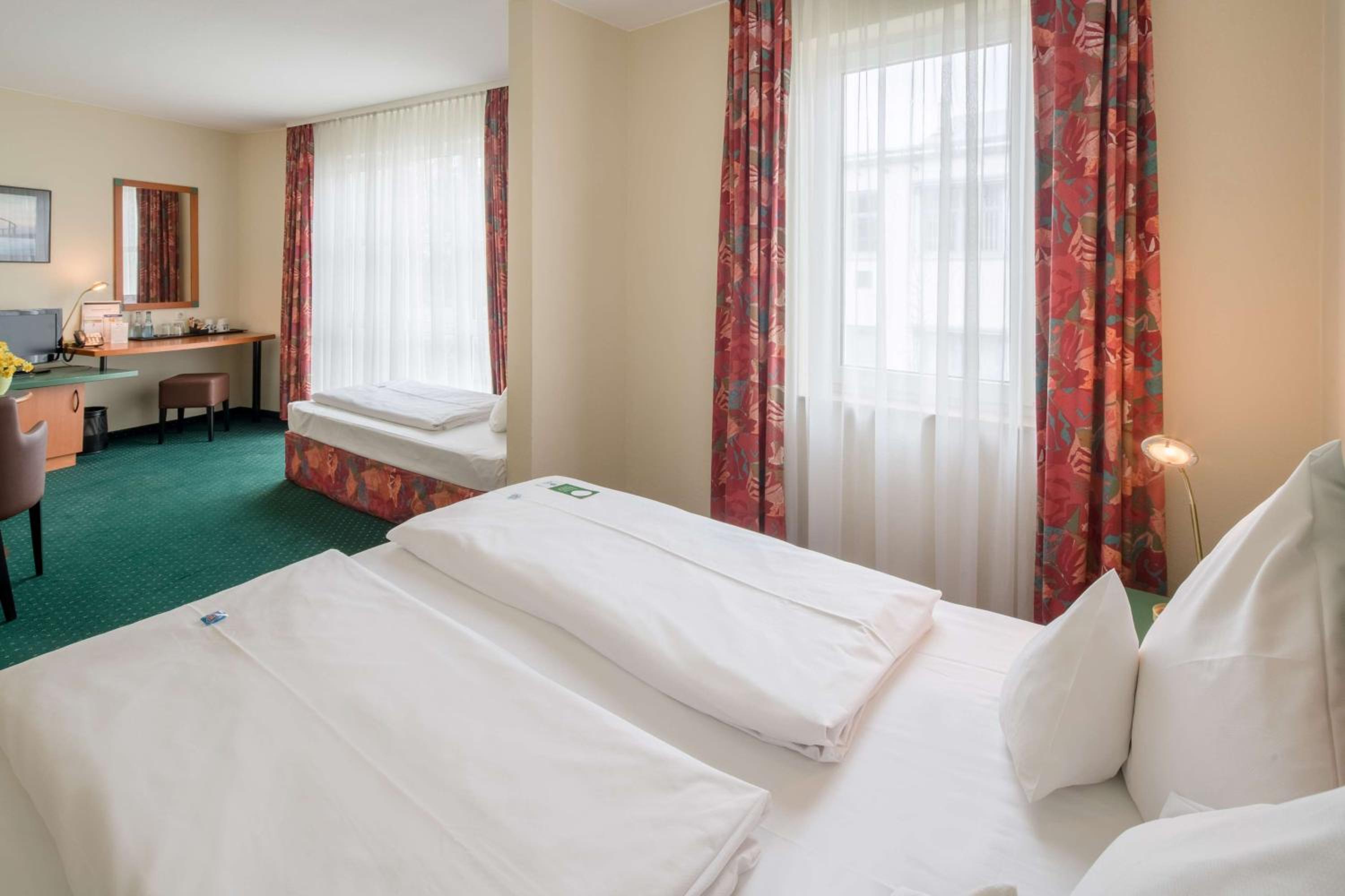 Triple Room photo 2