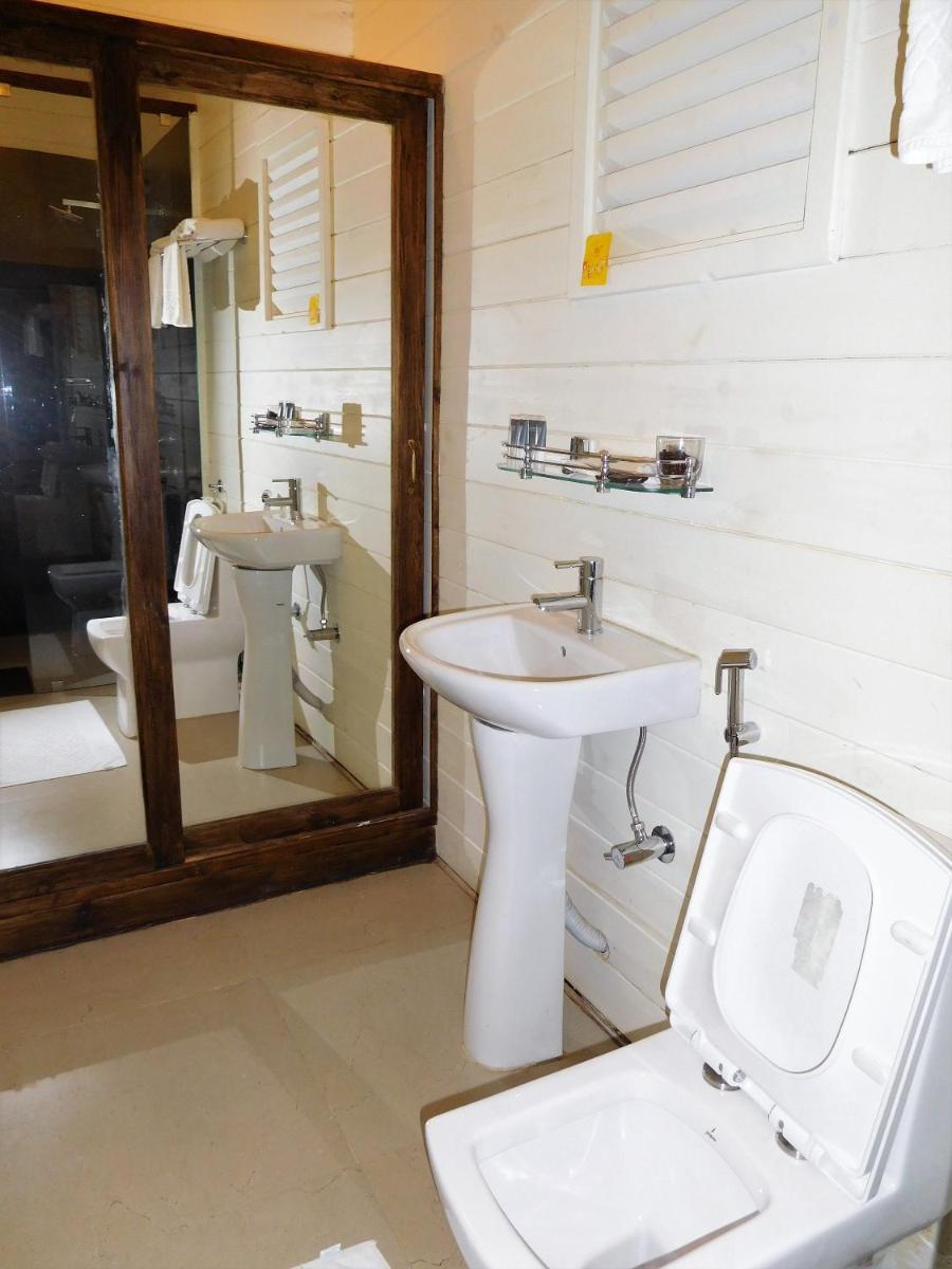 Cottage Room - Photo 9