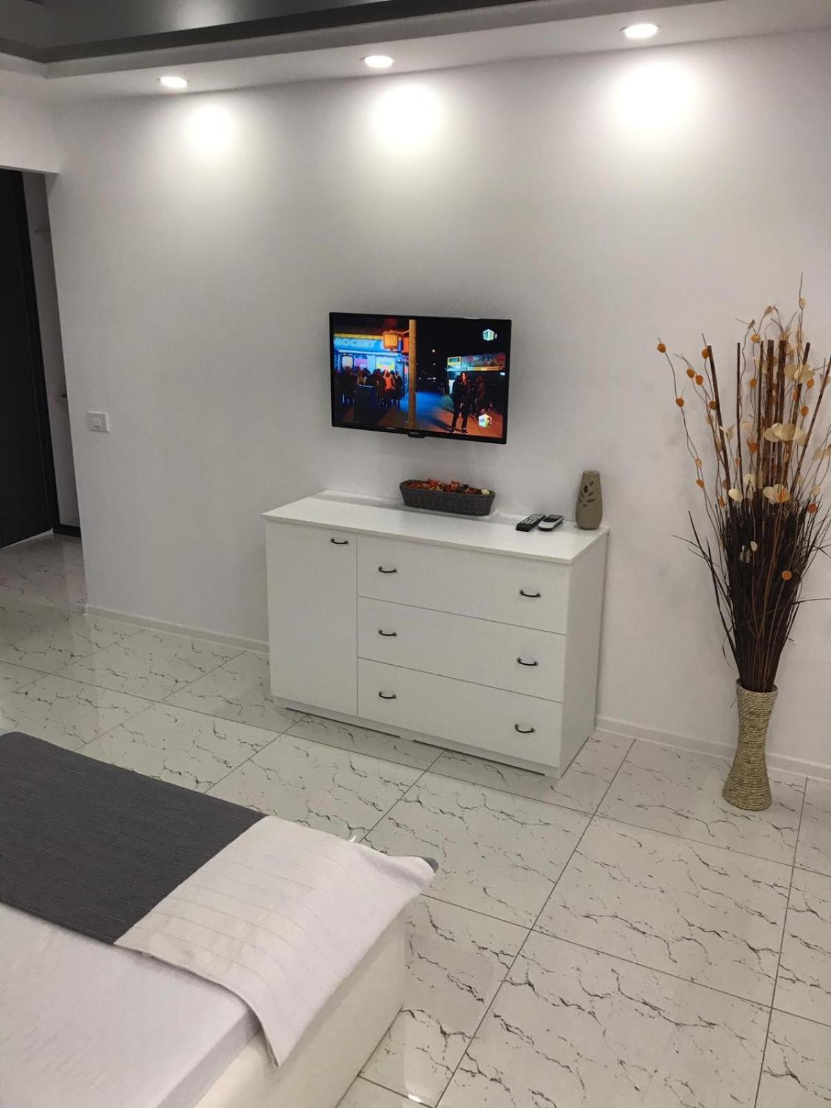 Apartment - Photo 13