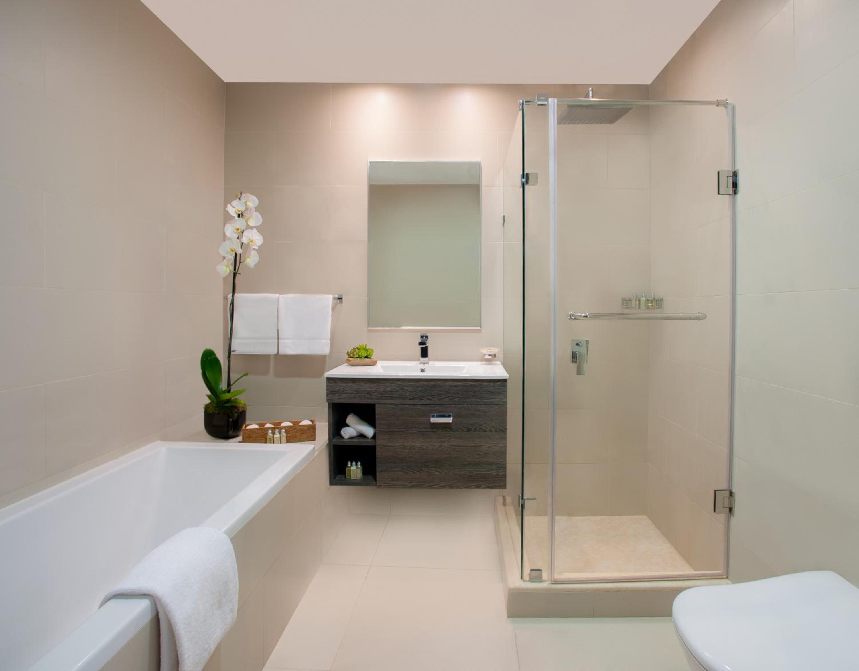 One-Bedroom Deluxe photo 2