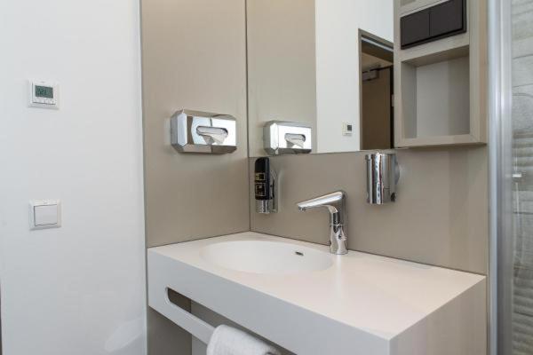 Standard Single Room photo 3