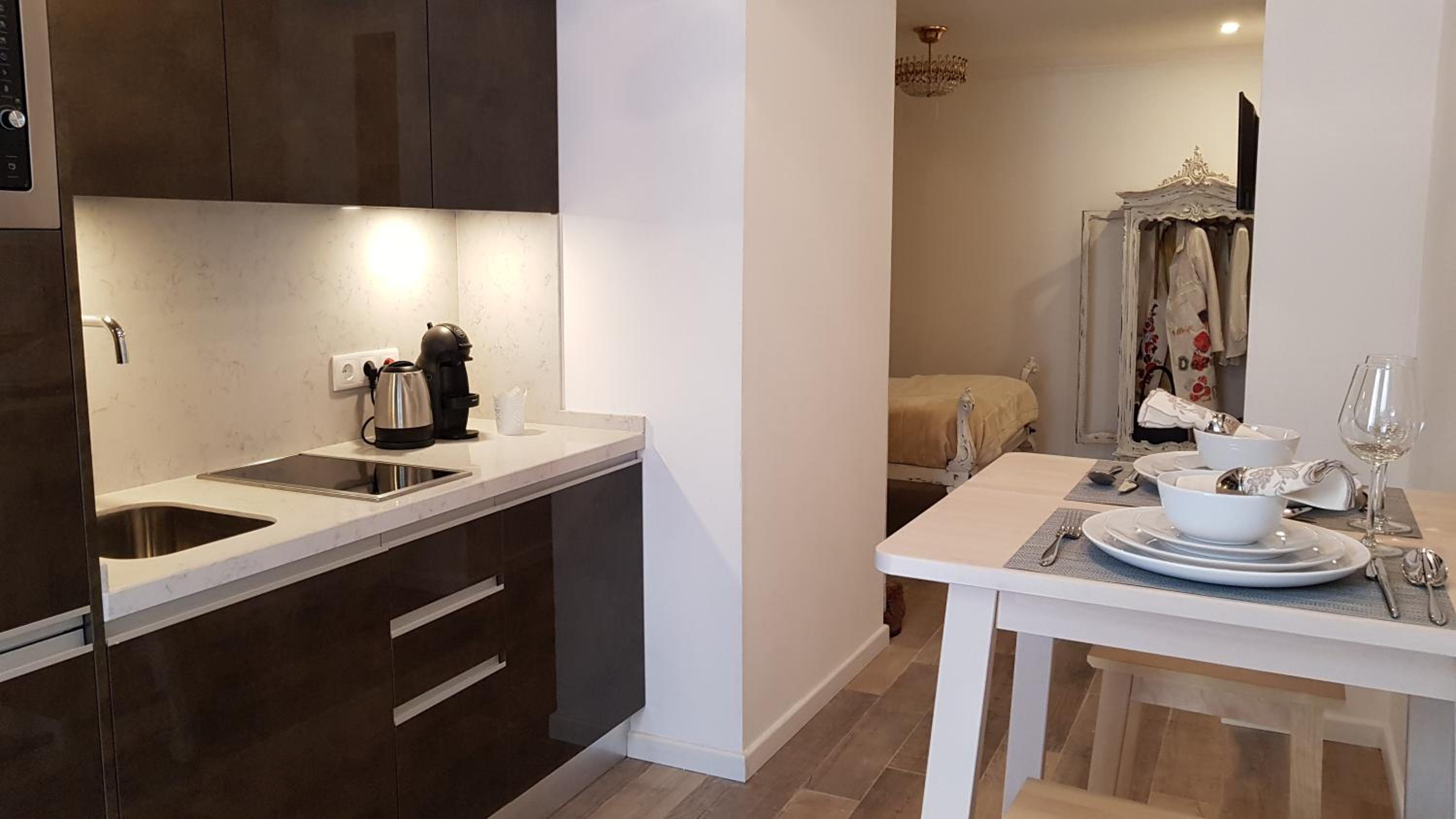 Apartment - Photo 2