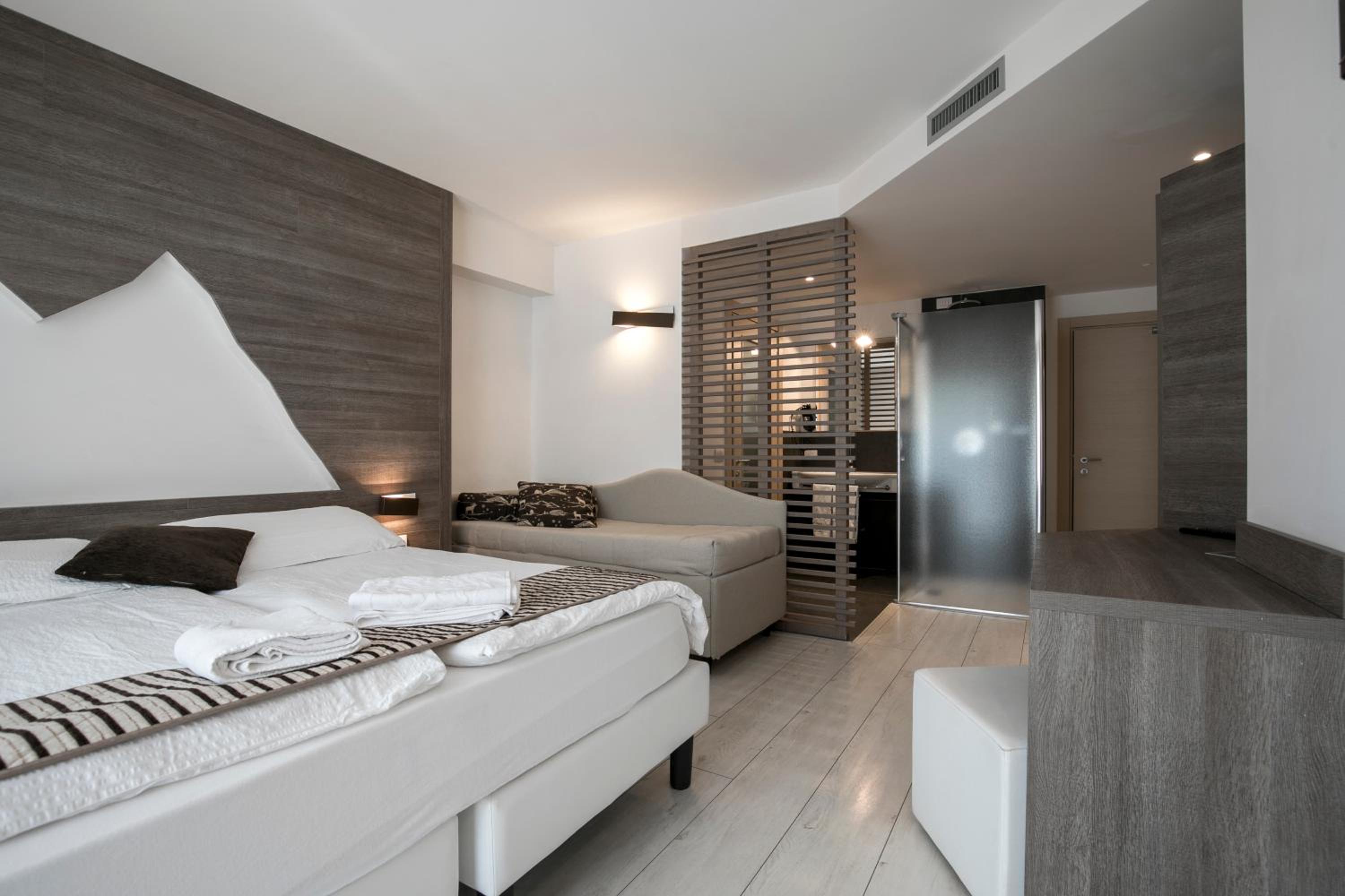 Superior Triple Room photo 1