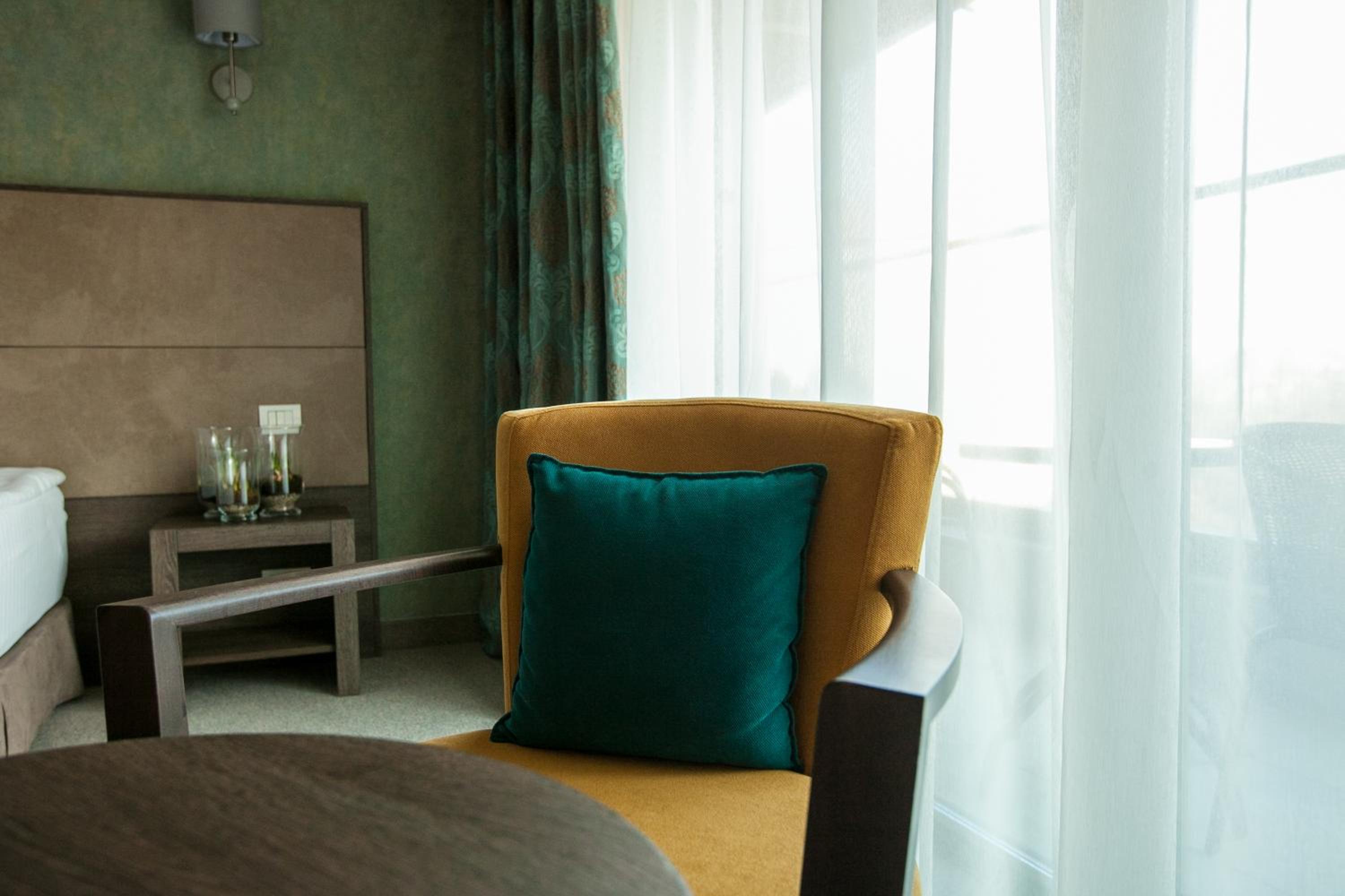 Standard Double Room - Photo 9