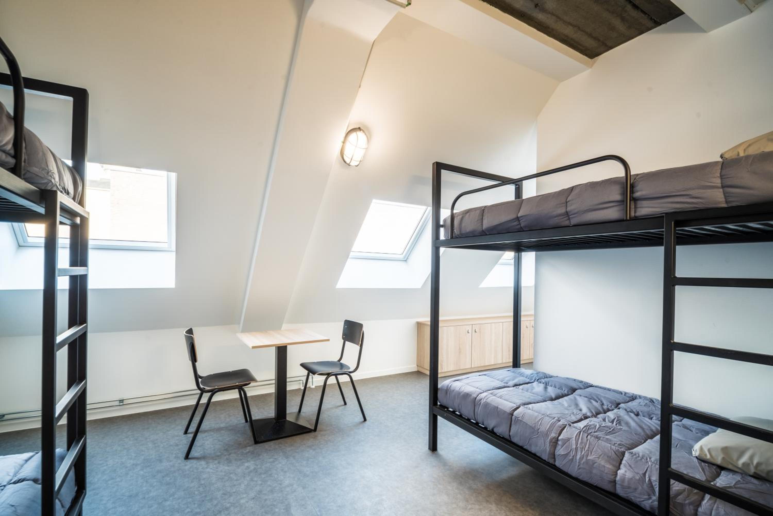 HI HOSTEL CHARLEROI Brussels South Airport