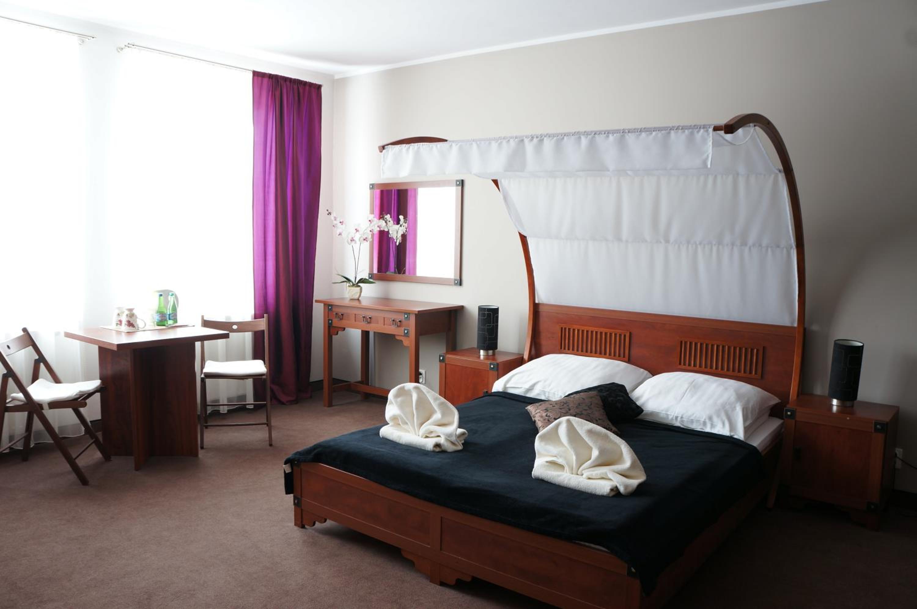 Quadruple Room with Private Bathroom photo 1