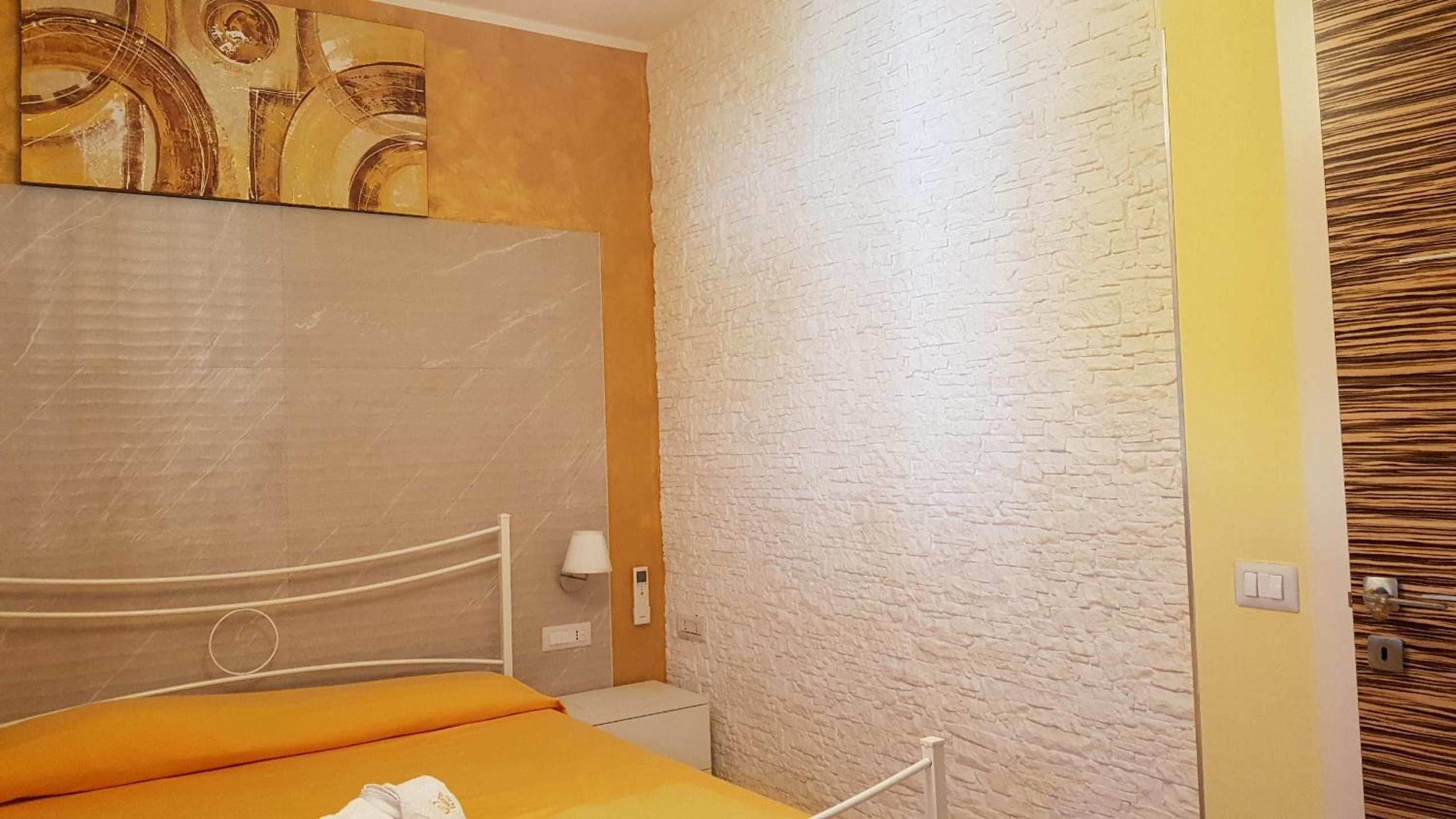 Double Room - Photo 38
