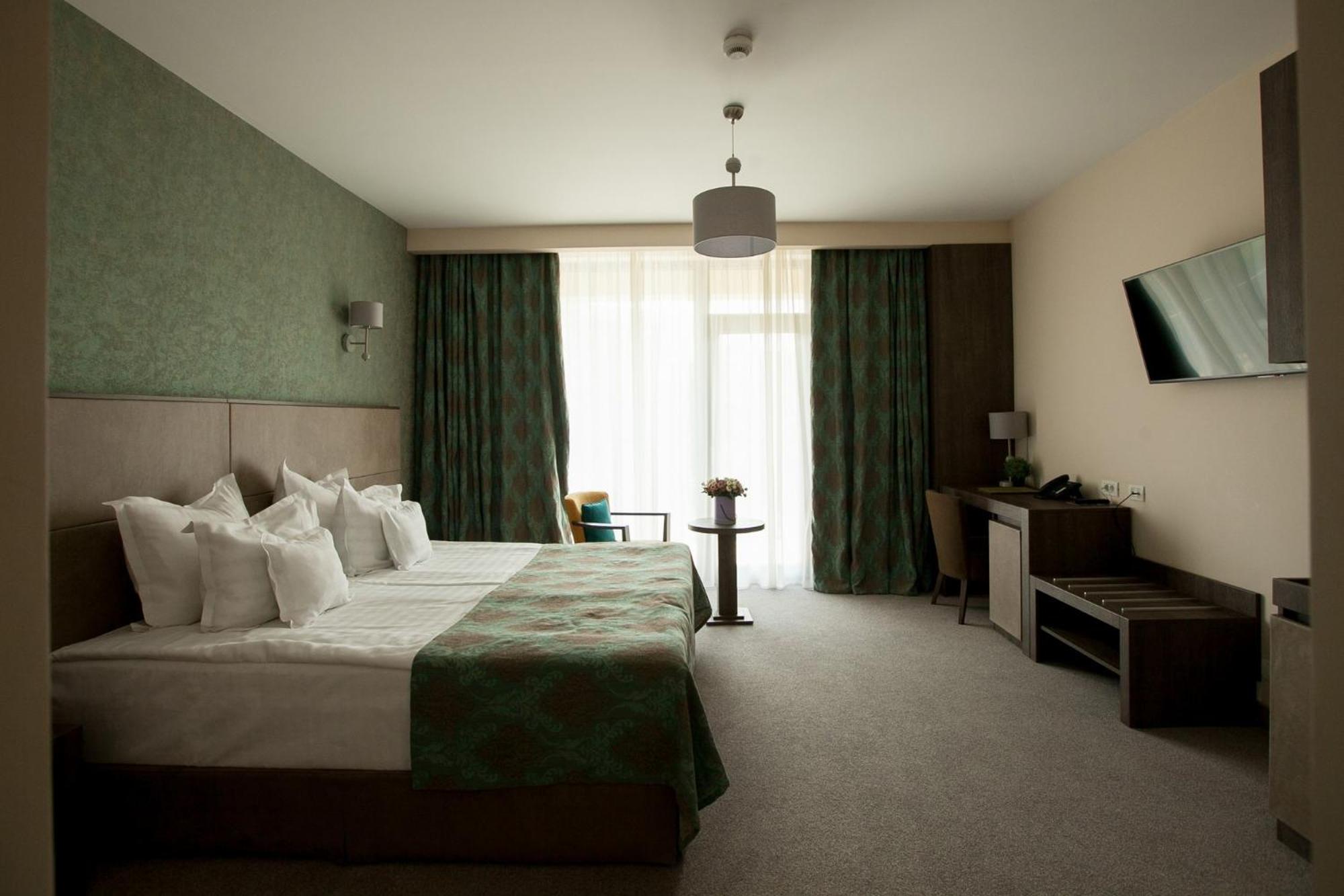 Standard Double Room - Photo 2