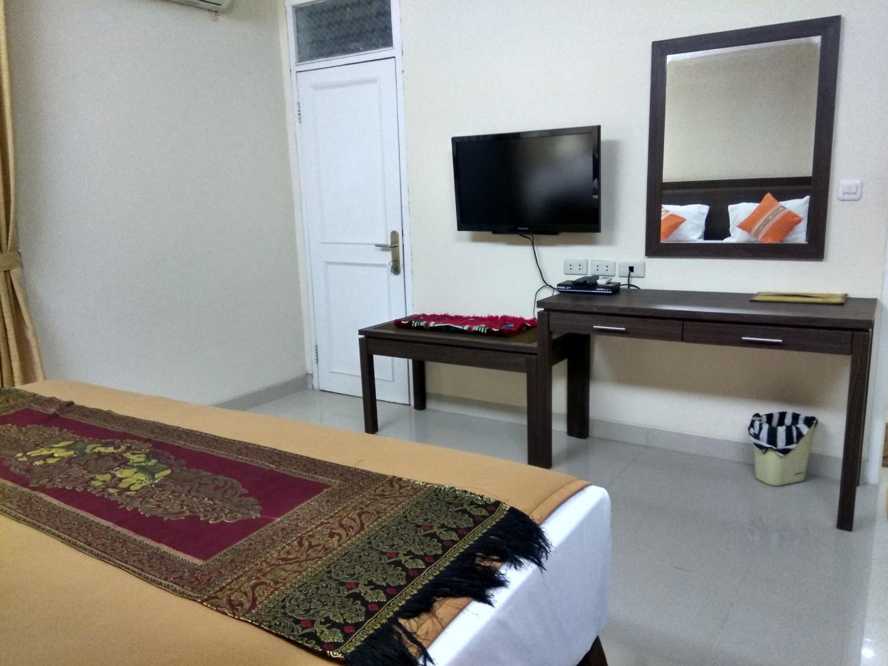 Family Room with Garden View photo 3