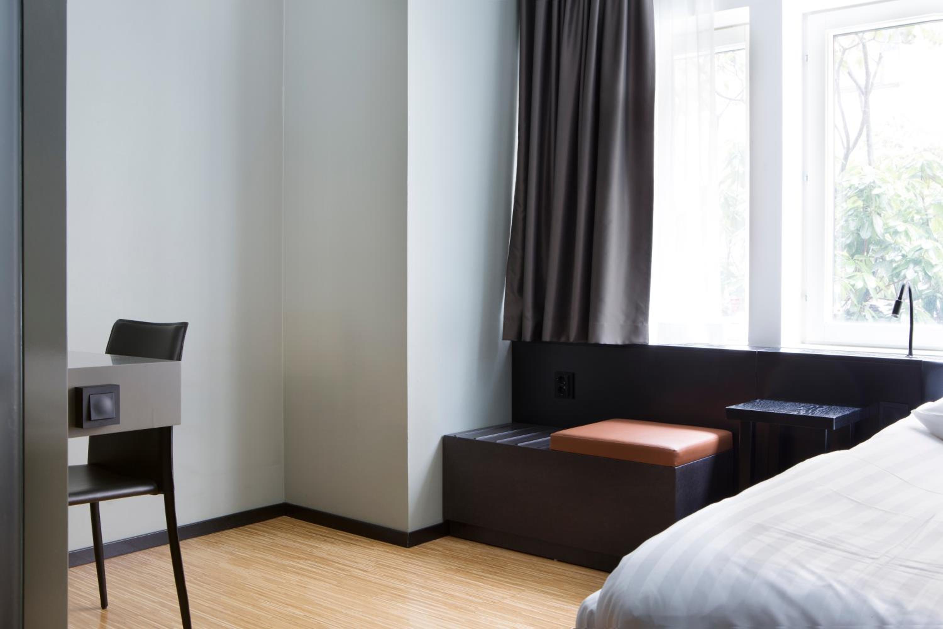 Standard Double or Twin Room - Photo 15