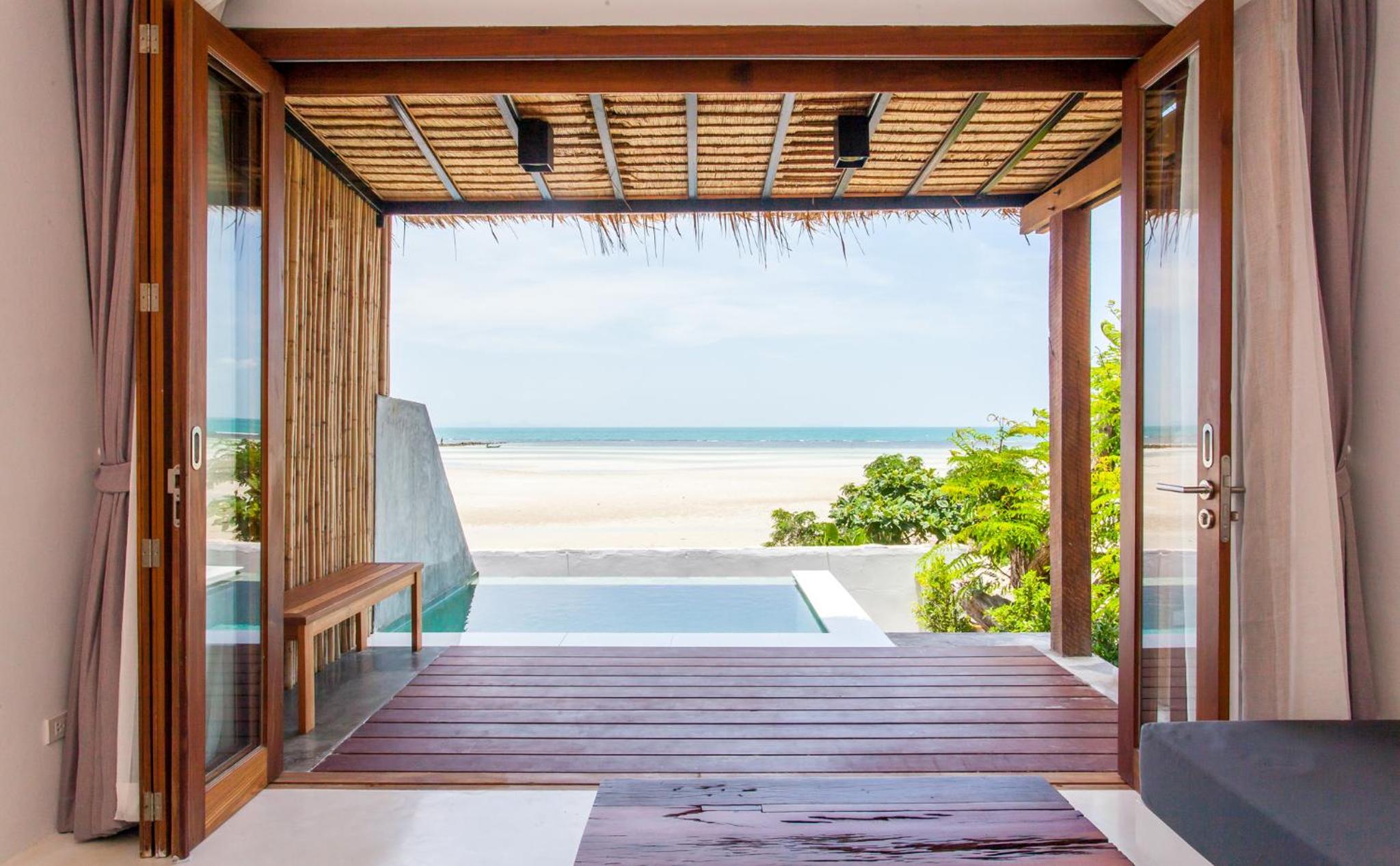 Villa - Beach Front photo 3