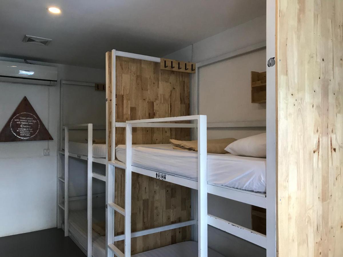 Bed in 6-Bed Mixed Dormitory Room photo 1