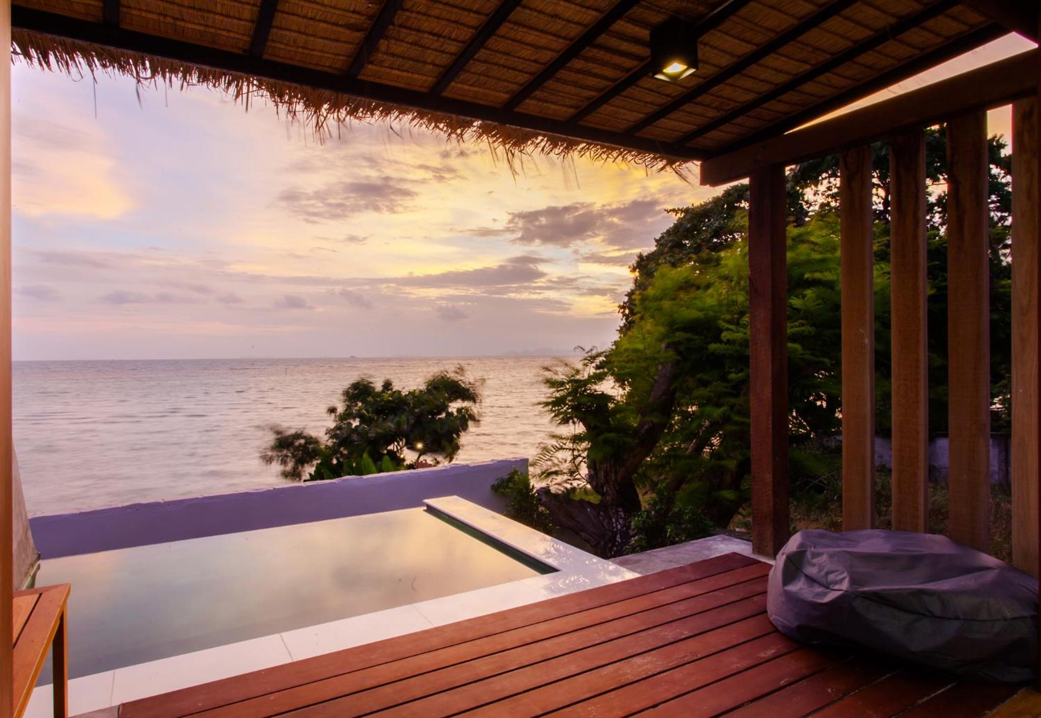 Villa - Beach Front photo 2
