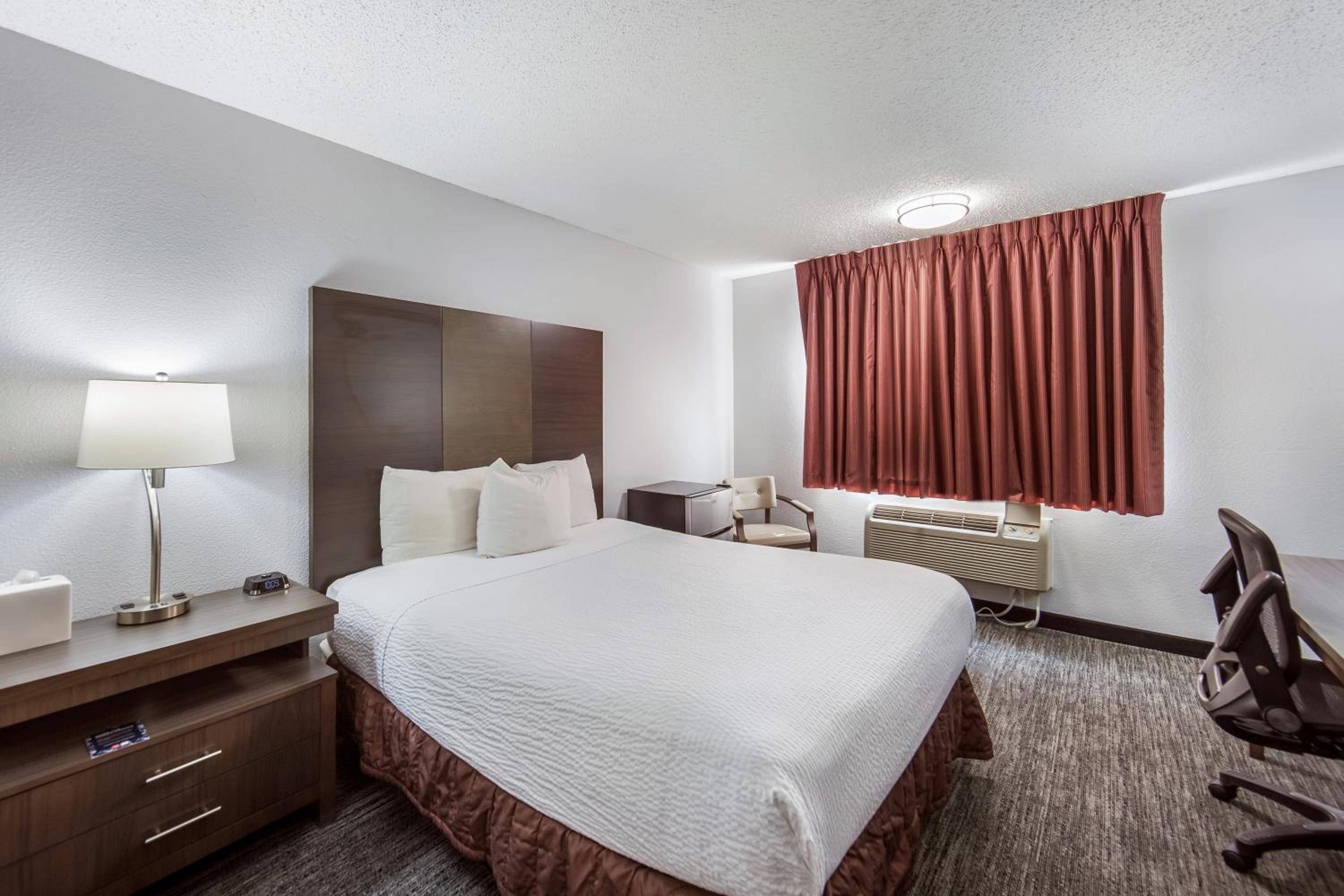 Standard King Room - Photo 1