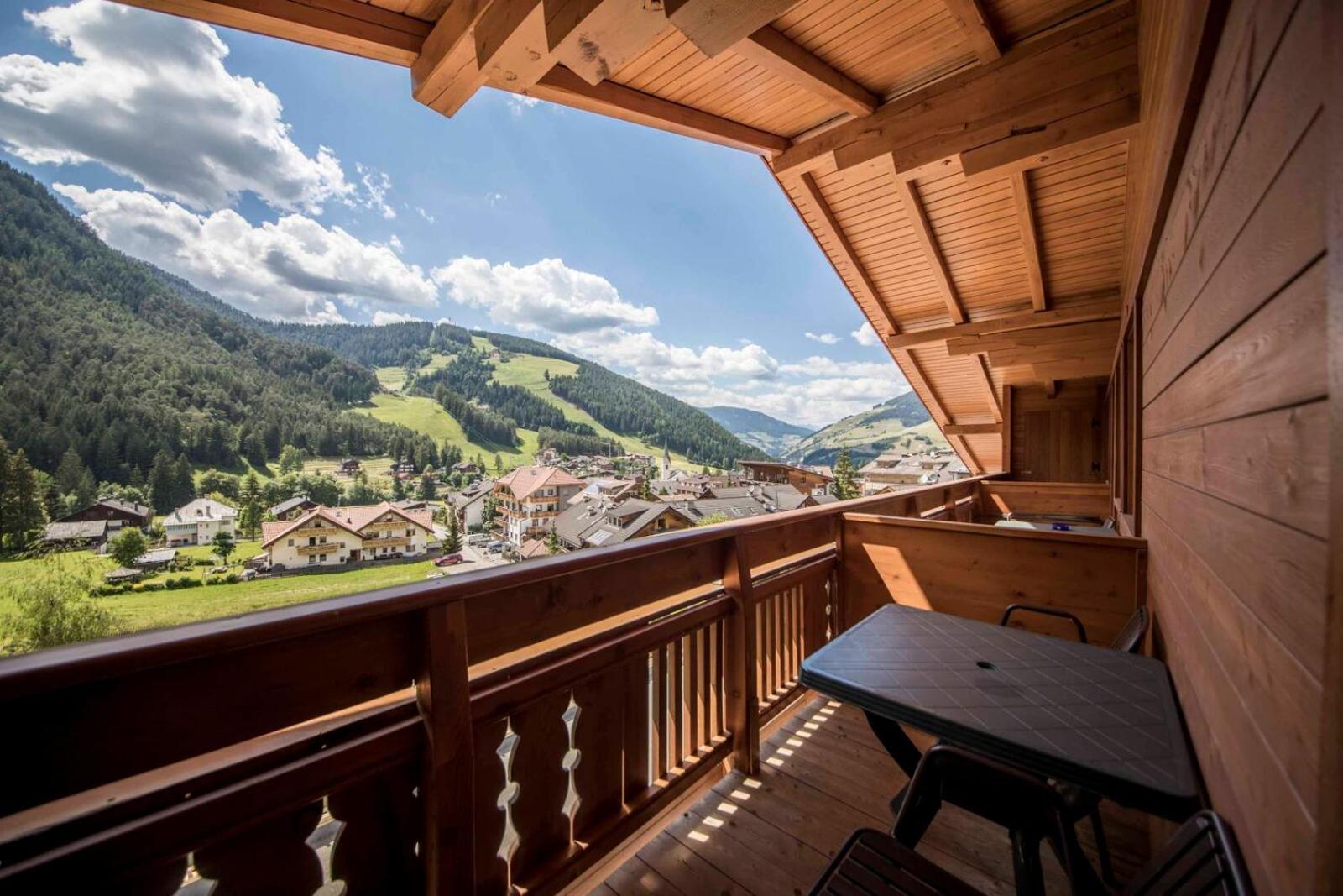 Triple Room with Mountain View photo 1