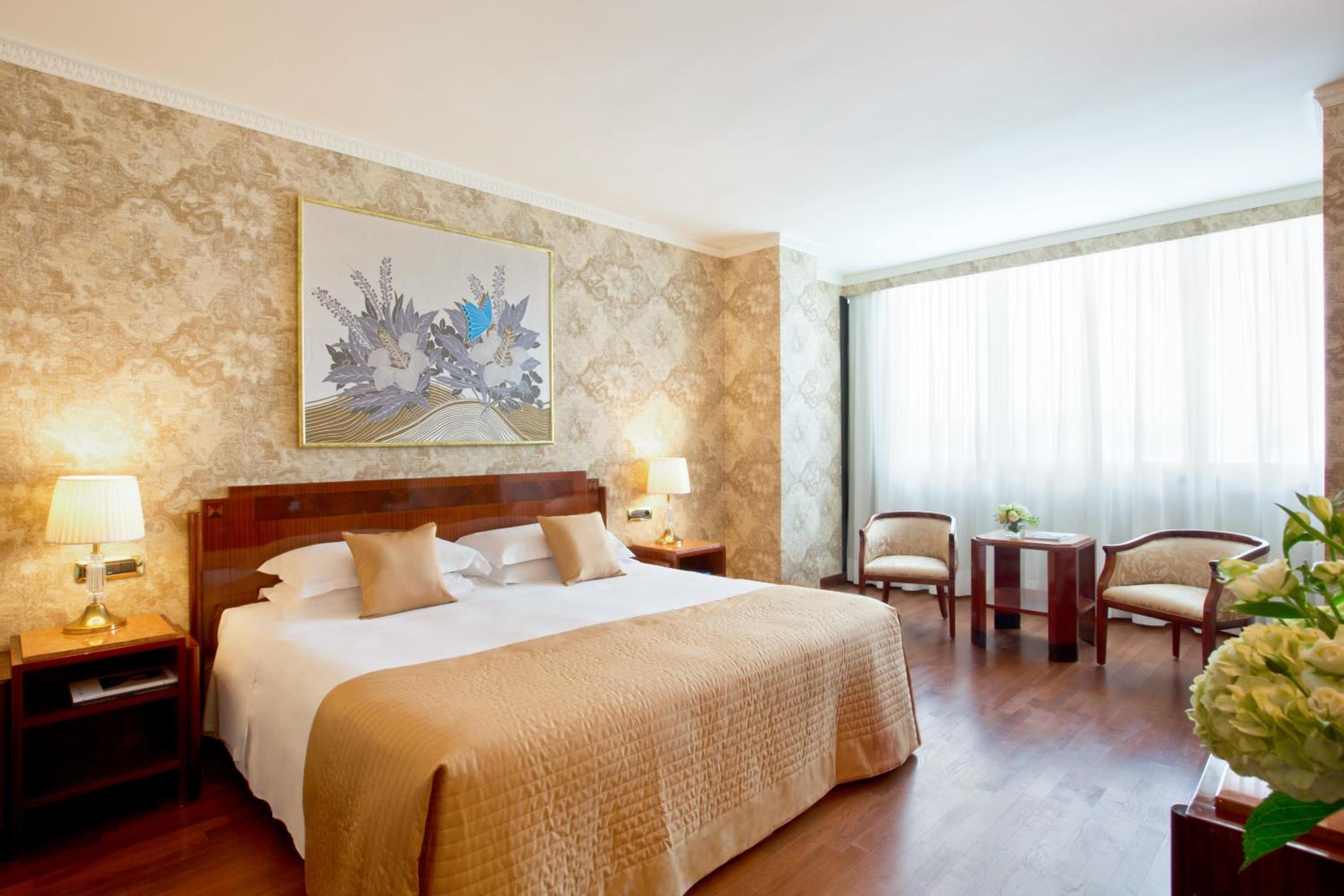 Deluxe Double Room - Photo 1