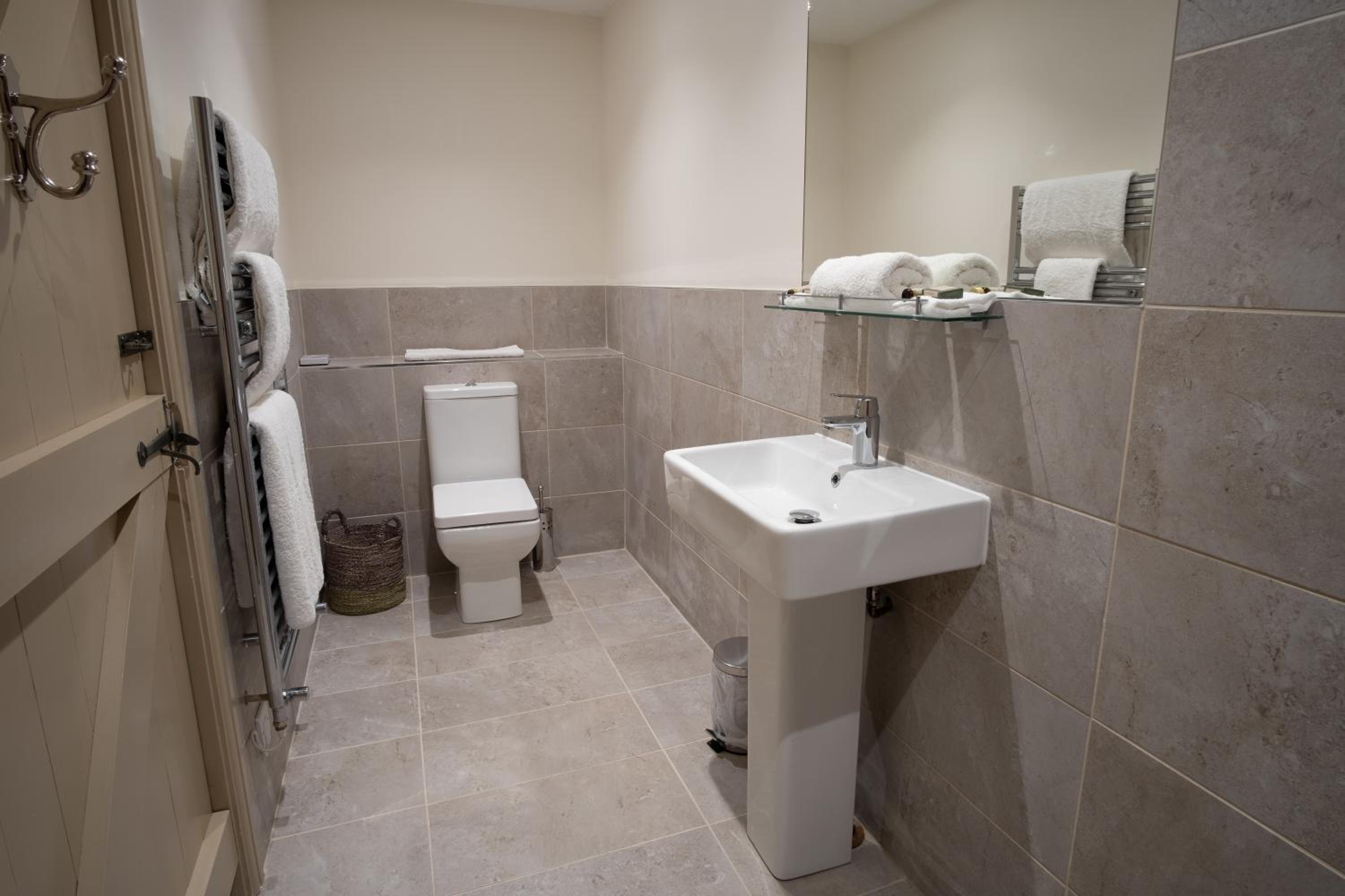 Two Bedroom Cottage photo 3